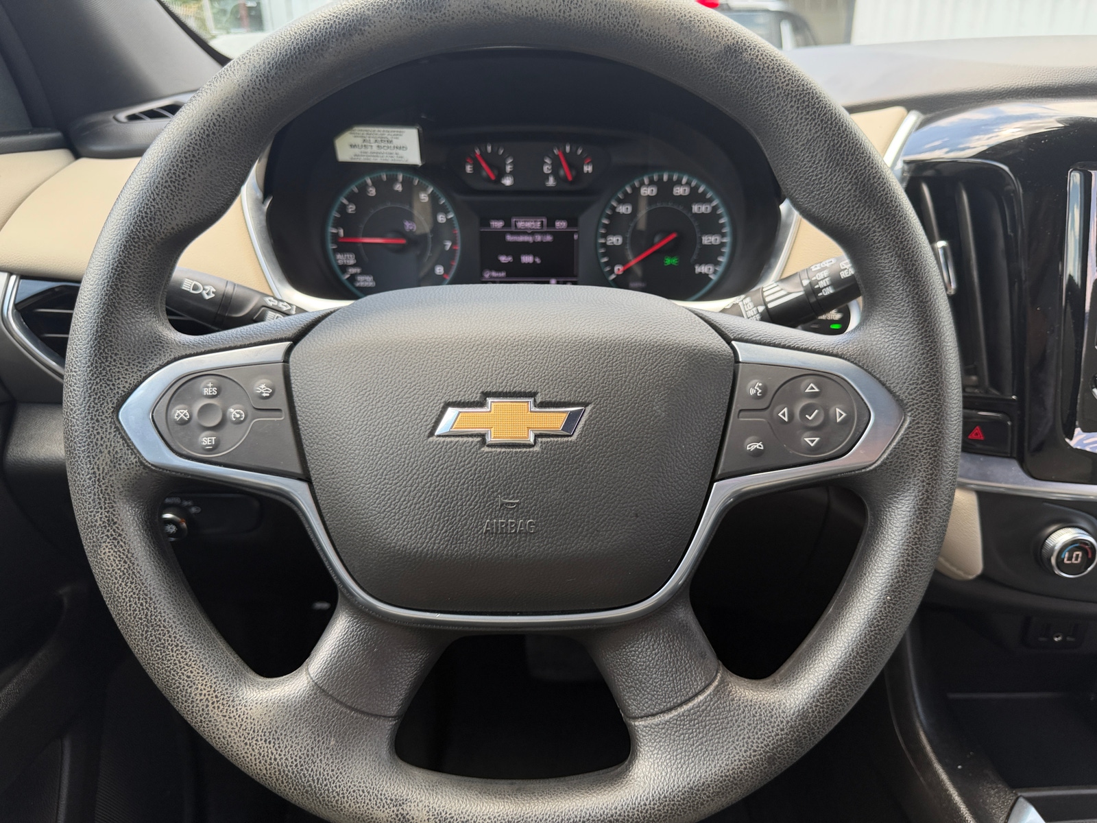 Thumbnail: 2022 Chevrolet Traverse - 5