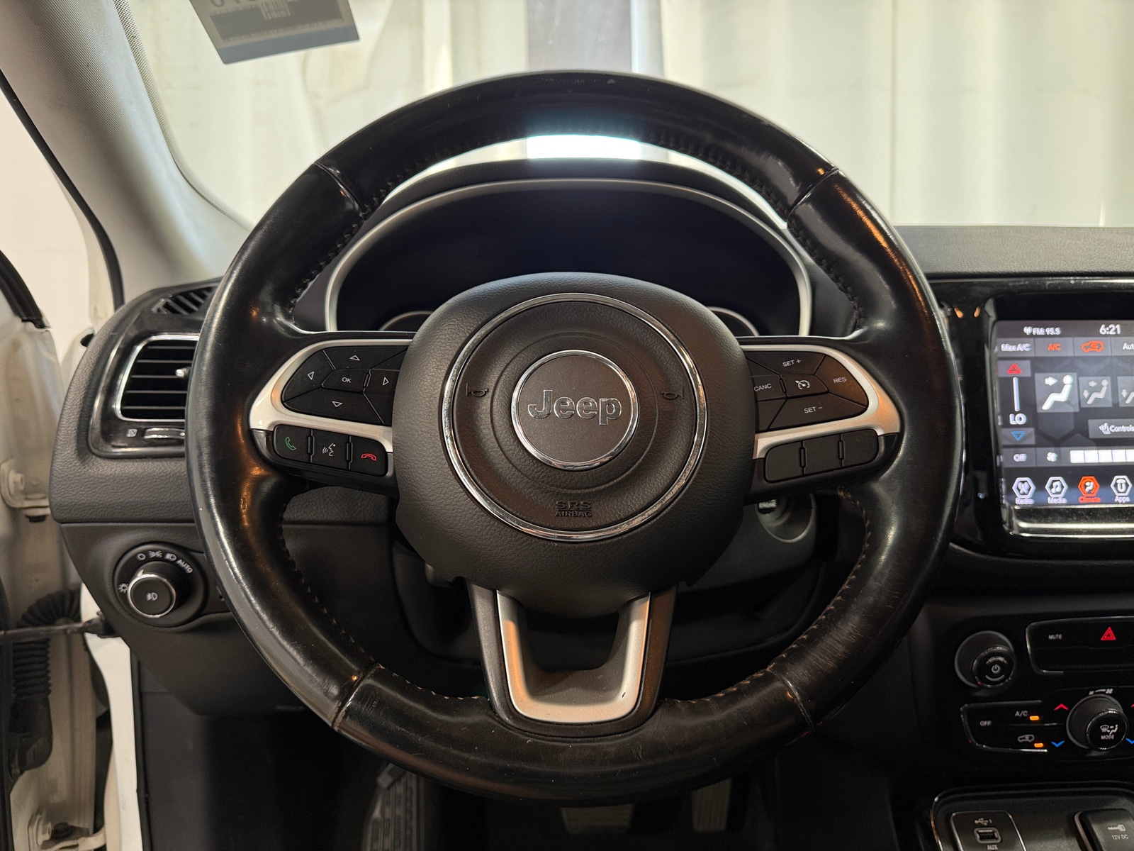 Thumbnail: 2020 Jeep Compass - 4