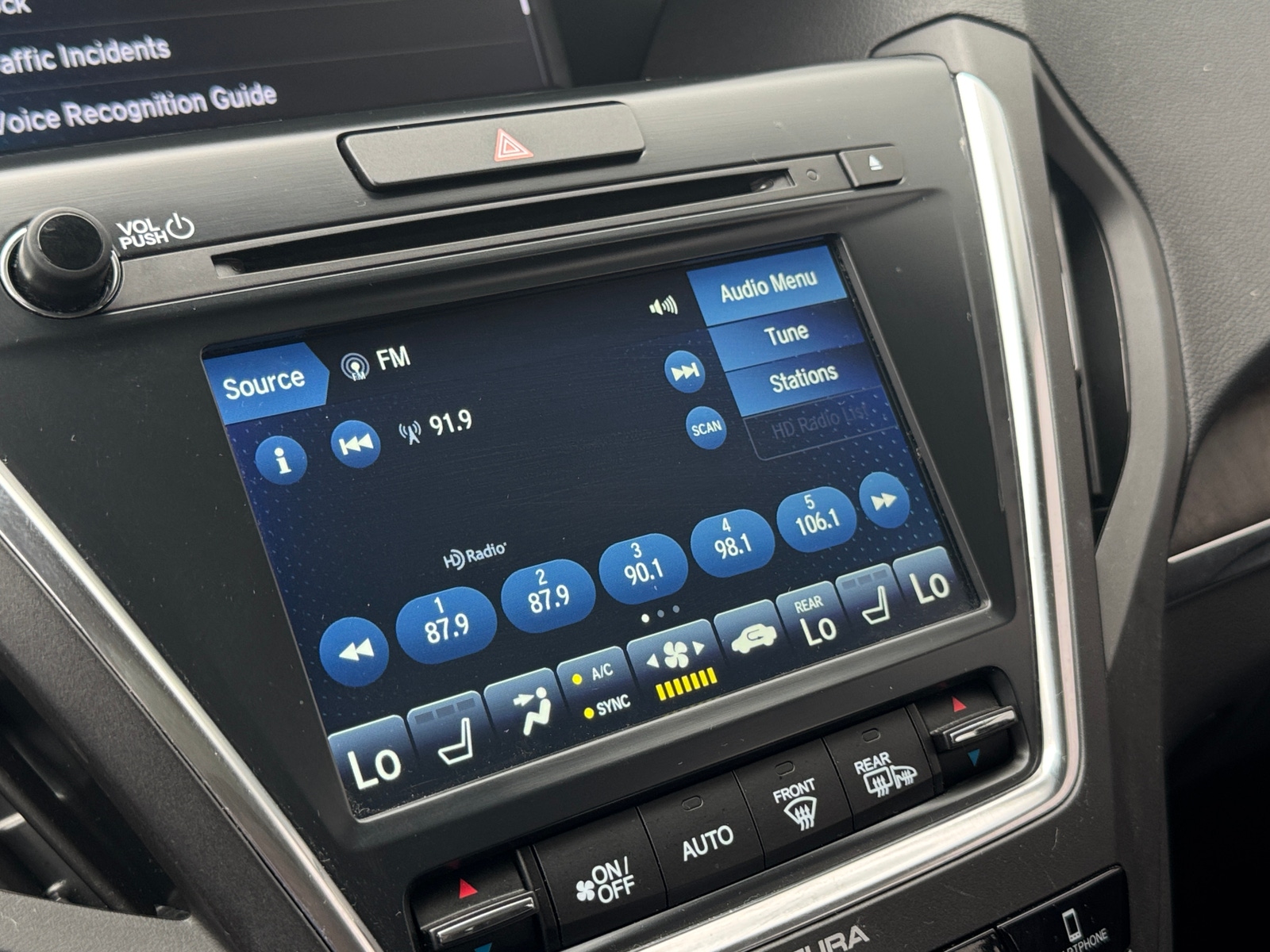 Thumbnail: 2019 Acura MDX - 3