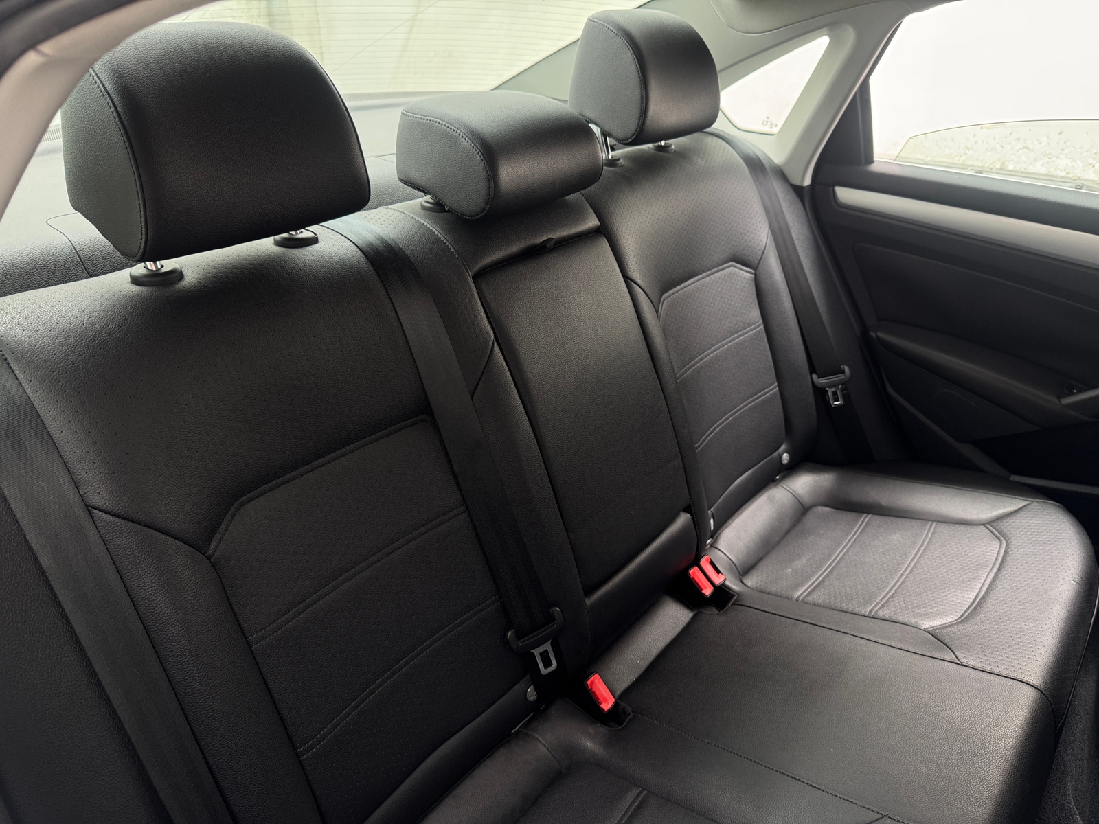 Thumbnail: 2013 Volkswagen Passat - 5