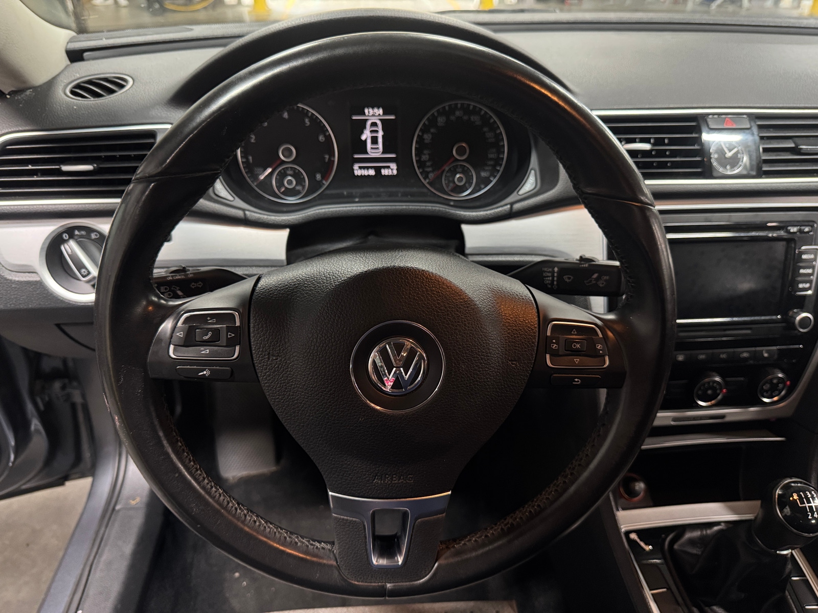 Thumbnail: 2013 Volkswagen Passat - 4