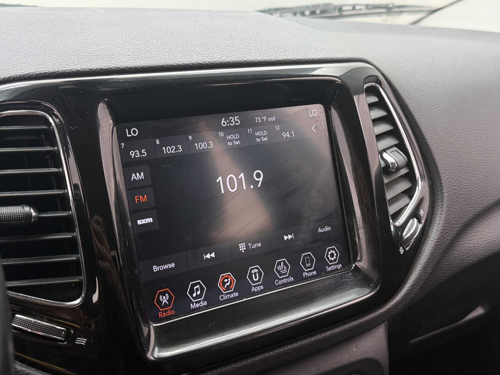 Thumbnail: 2020 Jeep Compass - 3