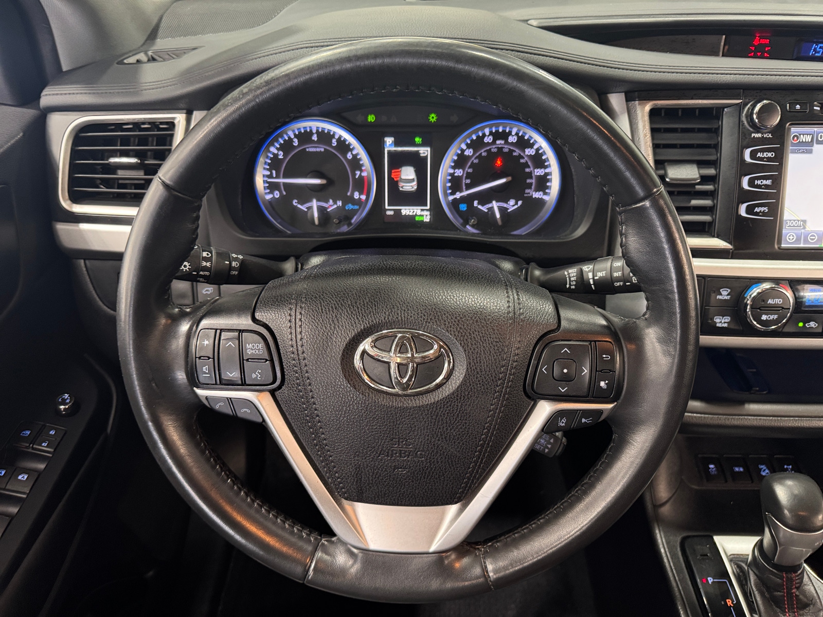 Thumbnail: 2019 Toyota Highlander - 4