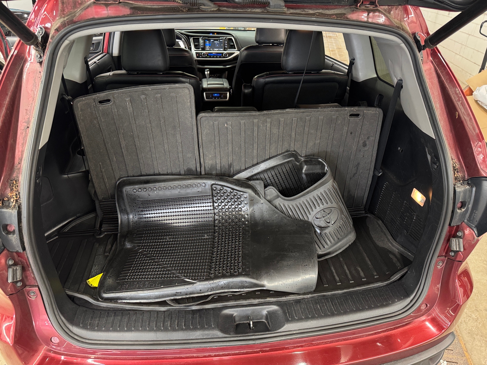 Thumbnail: 2019 Toyota Highlander - 6