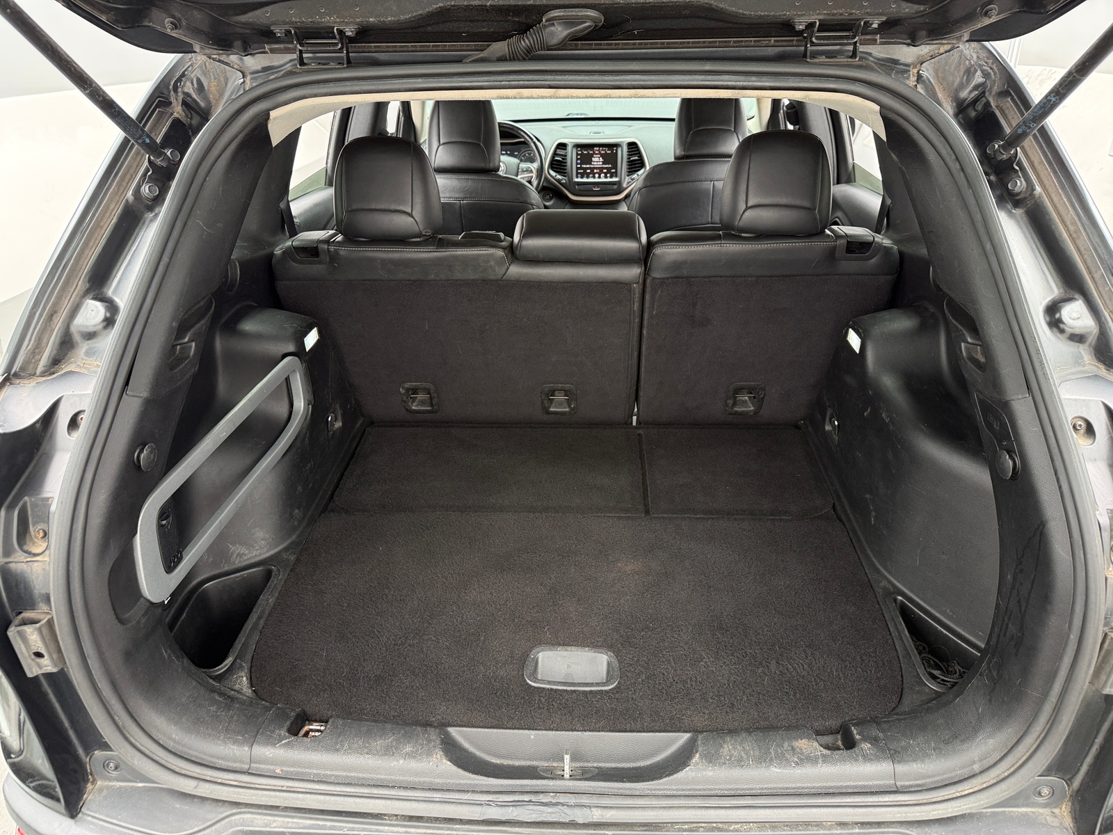 Thumbnail: 2014 Jeep Cherokee - 6