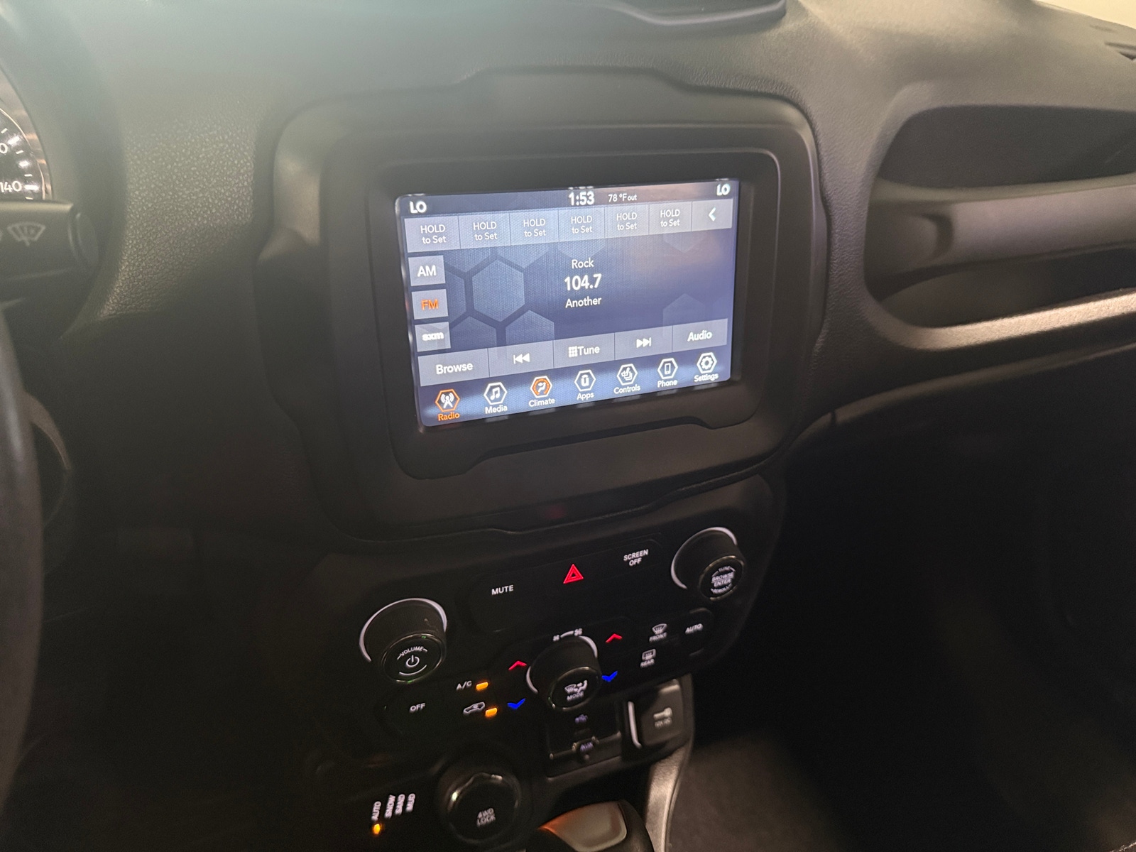 Thumbnail: 2020 Jeep Renegade - 4