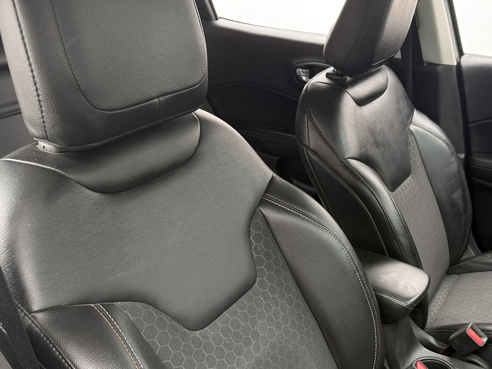 Thumbnail: 2019 Jeep Compass - 2