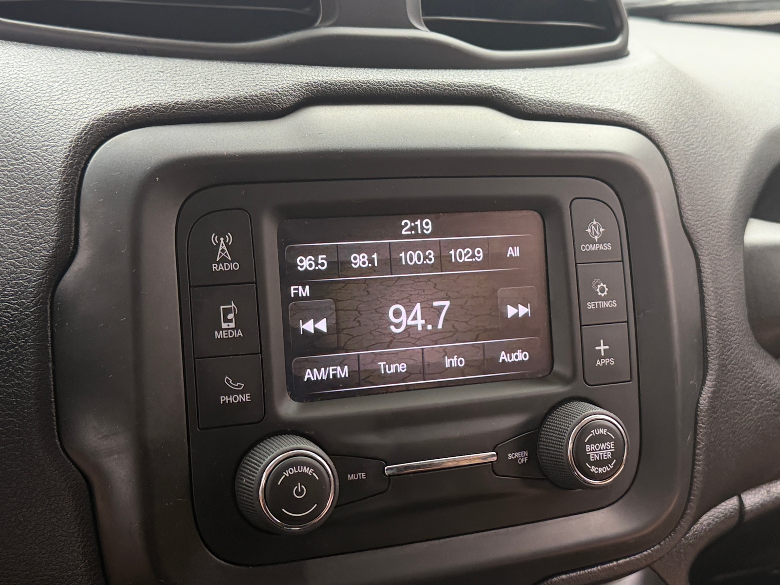 Thumbnail: 2020 Jeep Renegade - 4