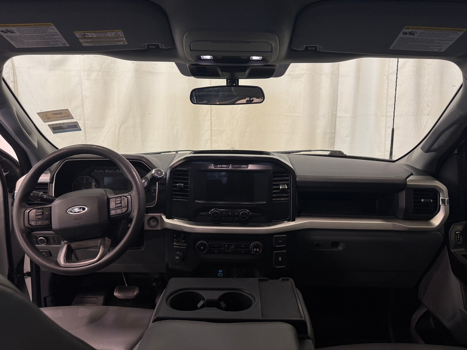 Thumbnail: 2022 Ford Econoline - 3