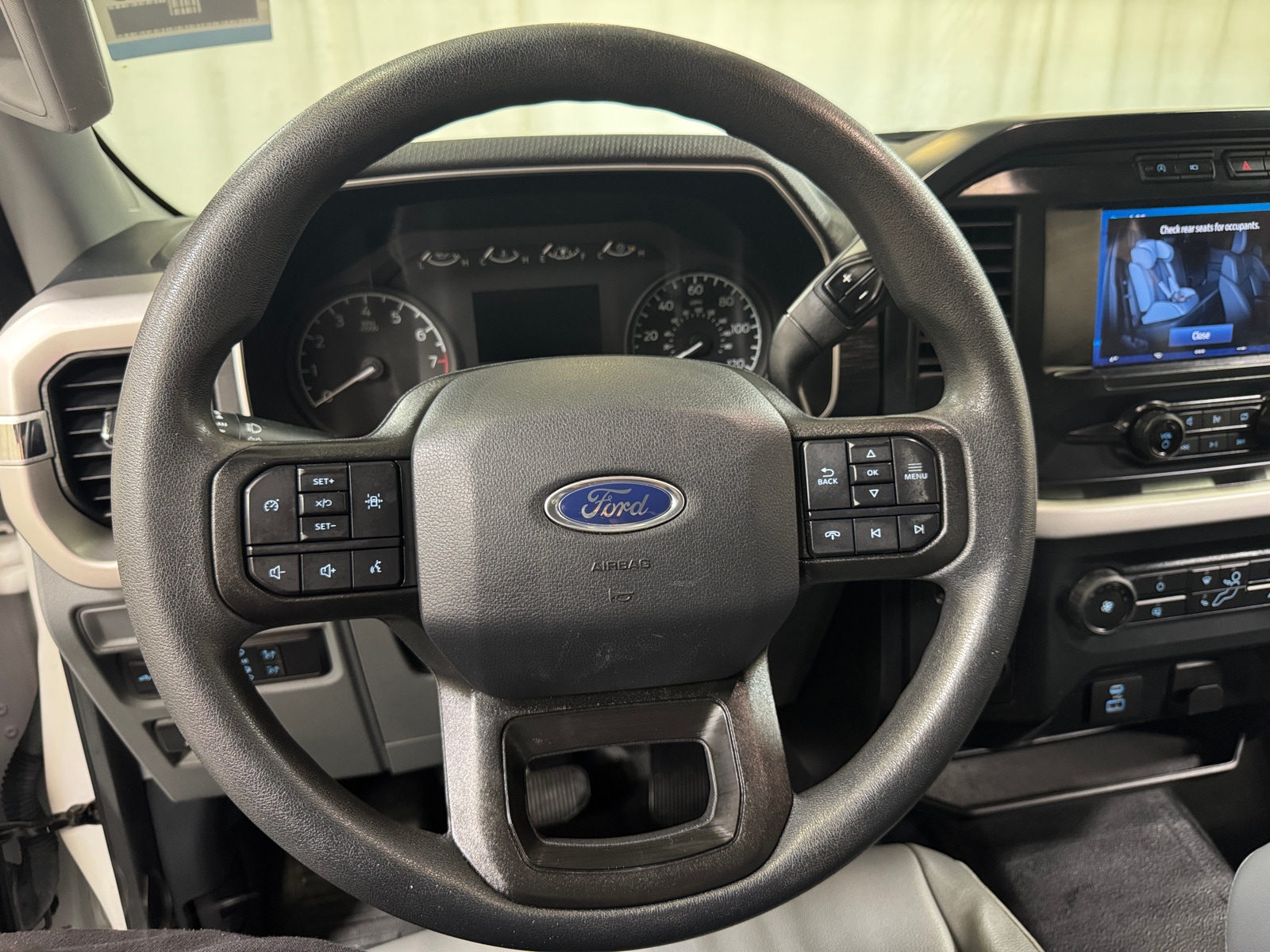 Thumbnail: 2022 Ford Econoline - 5