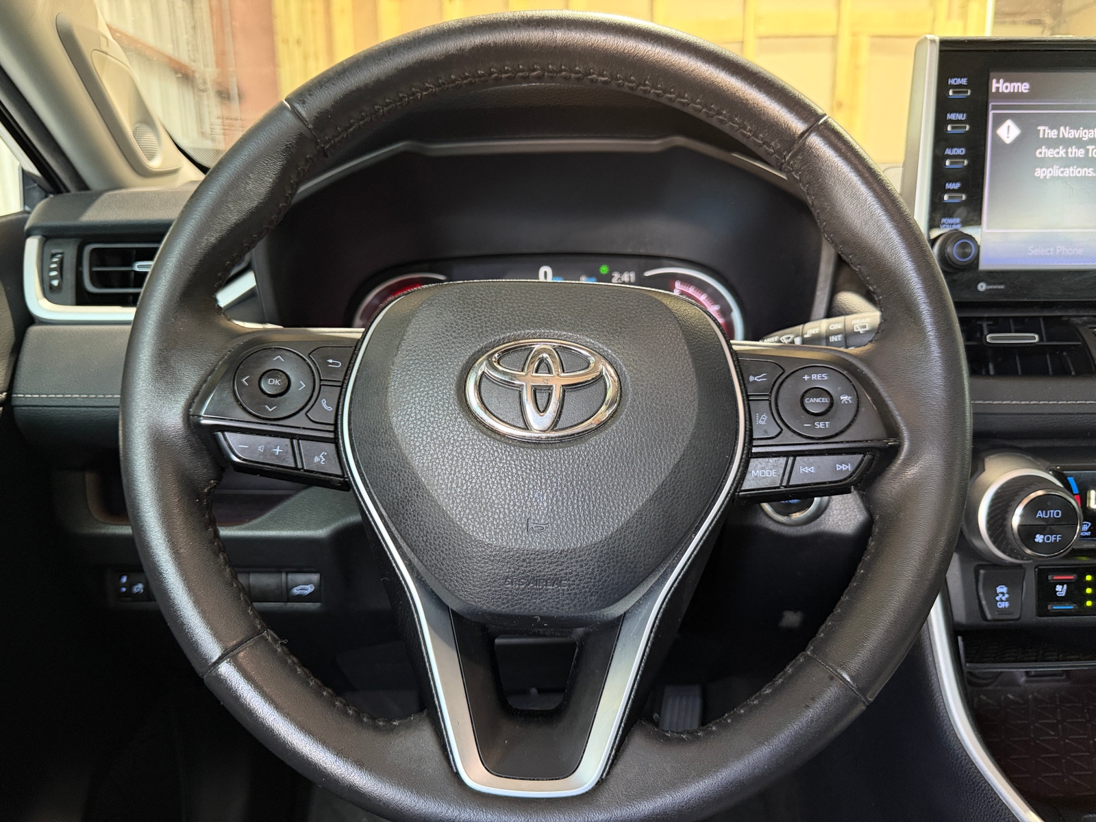 Thumbnail: 2022 Toyota RAV4 - 2