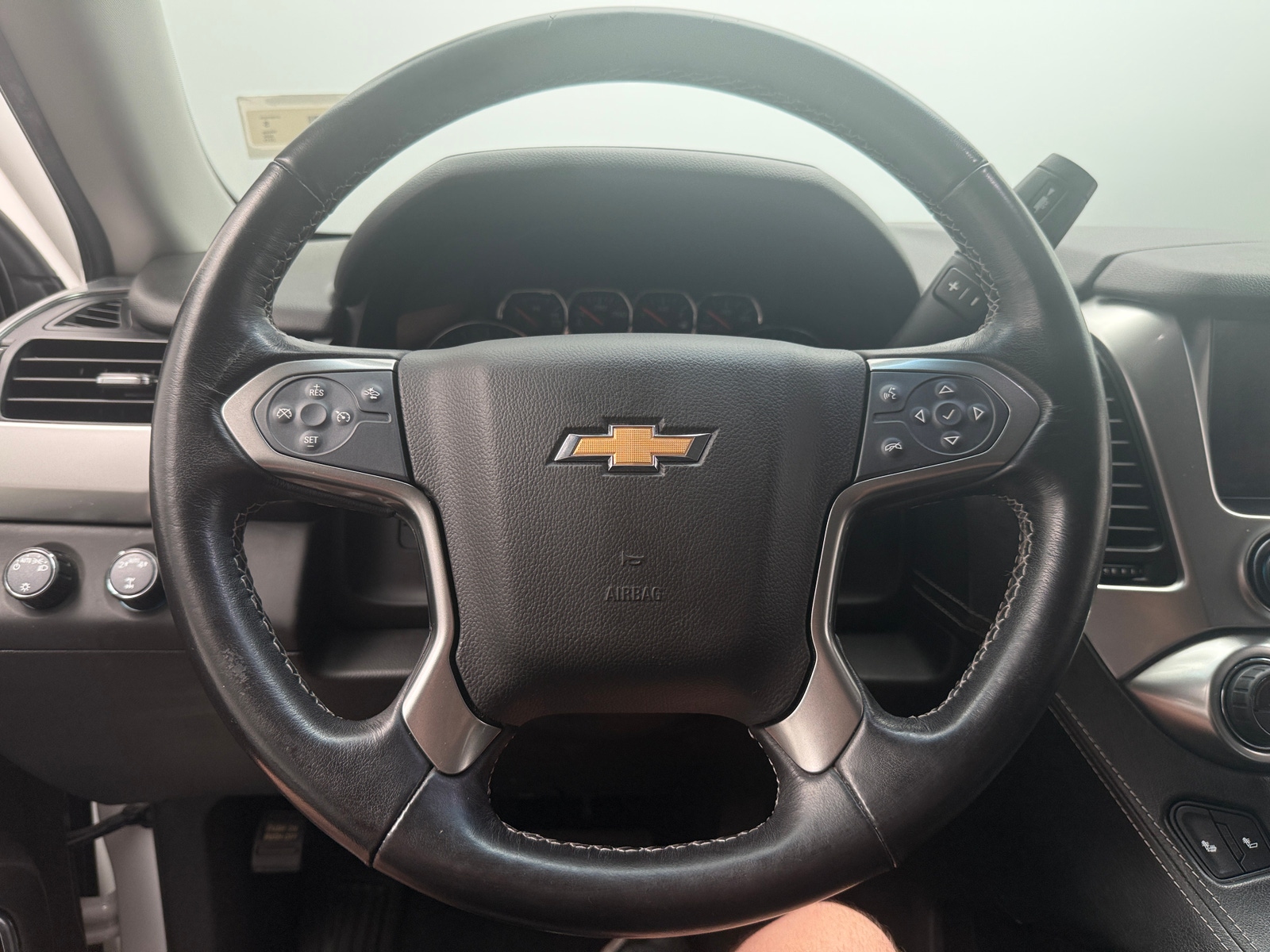 Thumbnail: 2019 Chevrolet Tahoe - 4