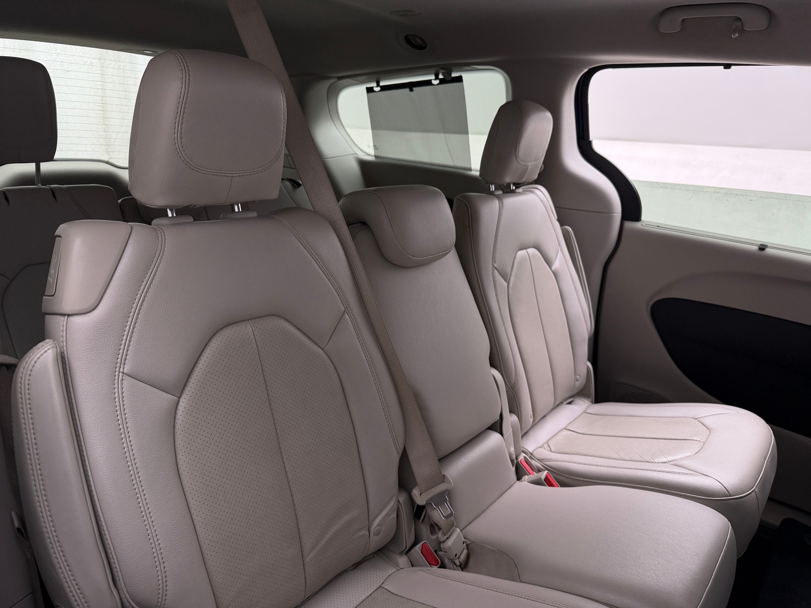 Thumbnail: 2019 Chrysler Pacifica - 5
