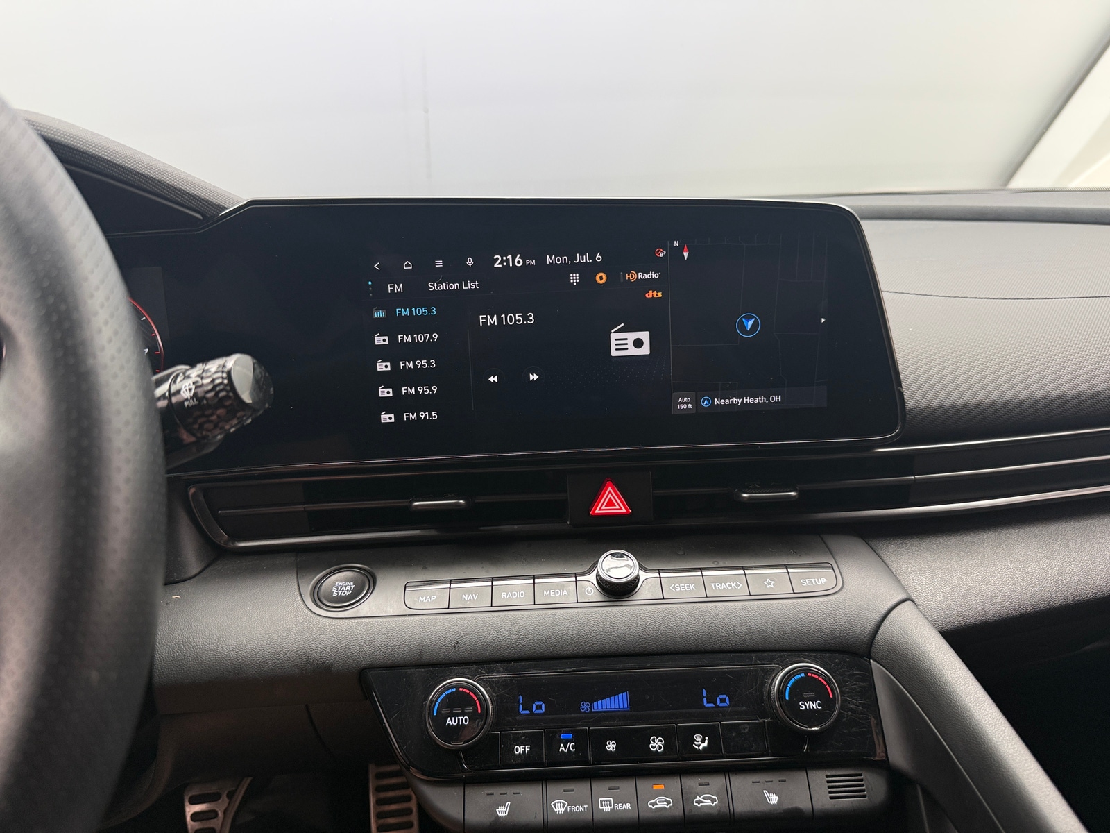 Thumbnail: 2023 Hyundai Elantra - 4