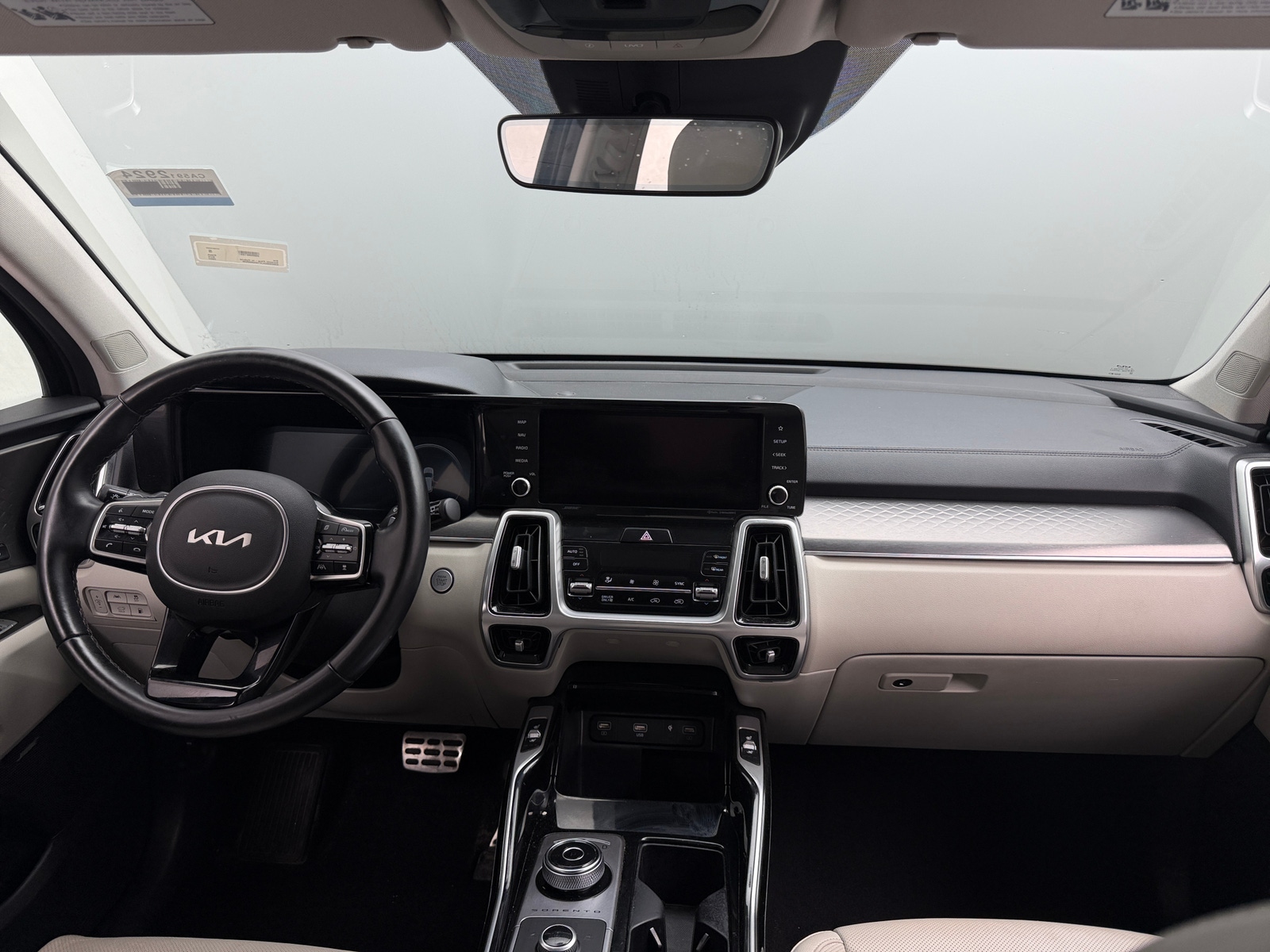 Thumbnail: 2022 Kia Sorento - 2