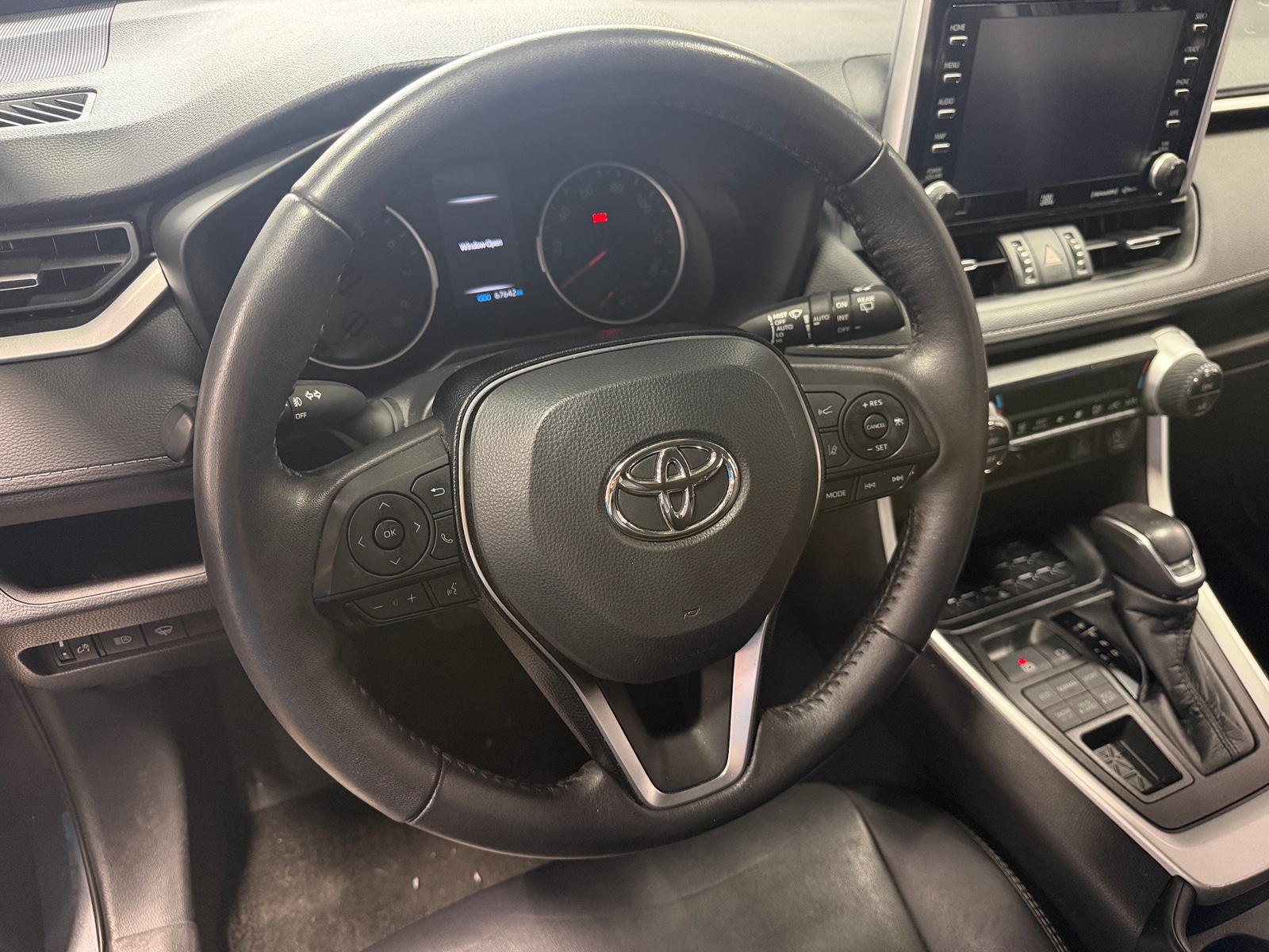 Thumbnail: 2021 Toyota RAV4 - 4
