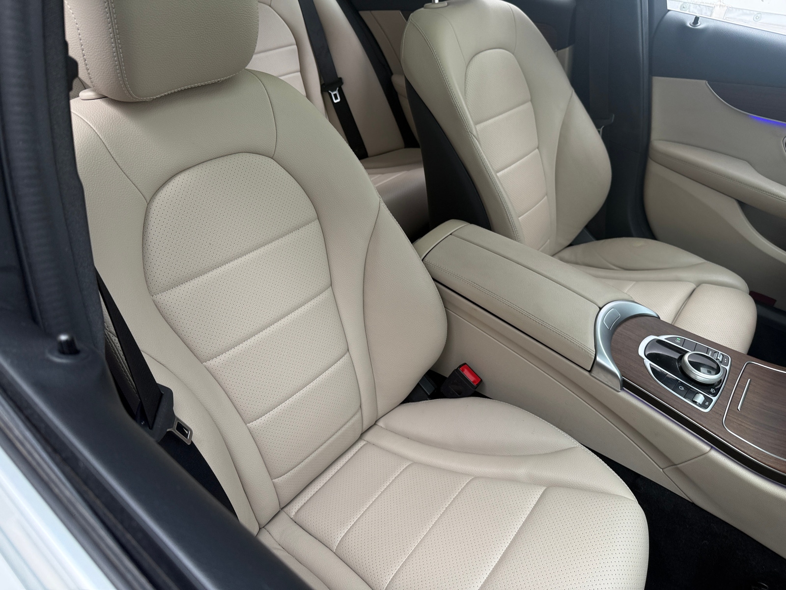 Thumbnail: 2019 Mercedes-Benz C-Class - 2