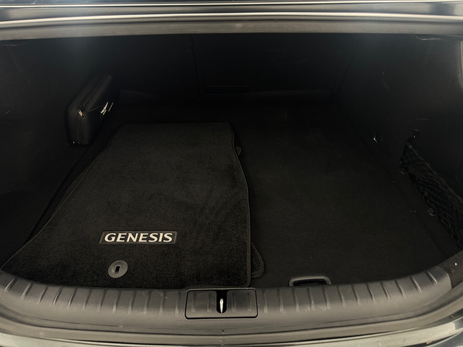 Thumbnail: 2023 Genesis G70 - 6