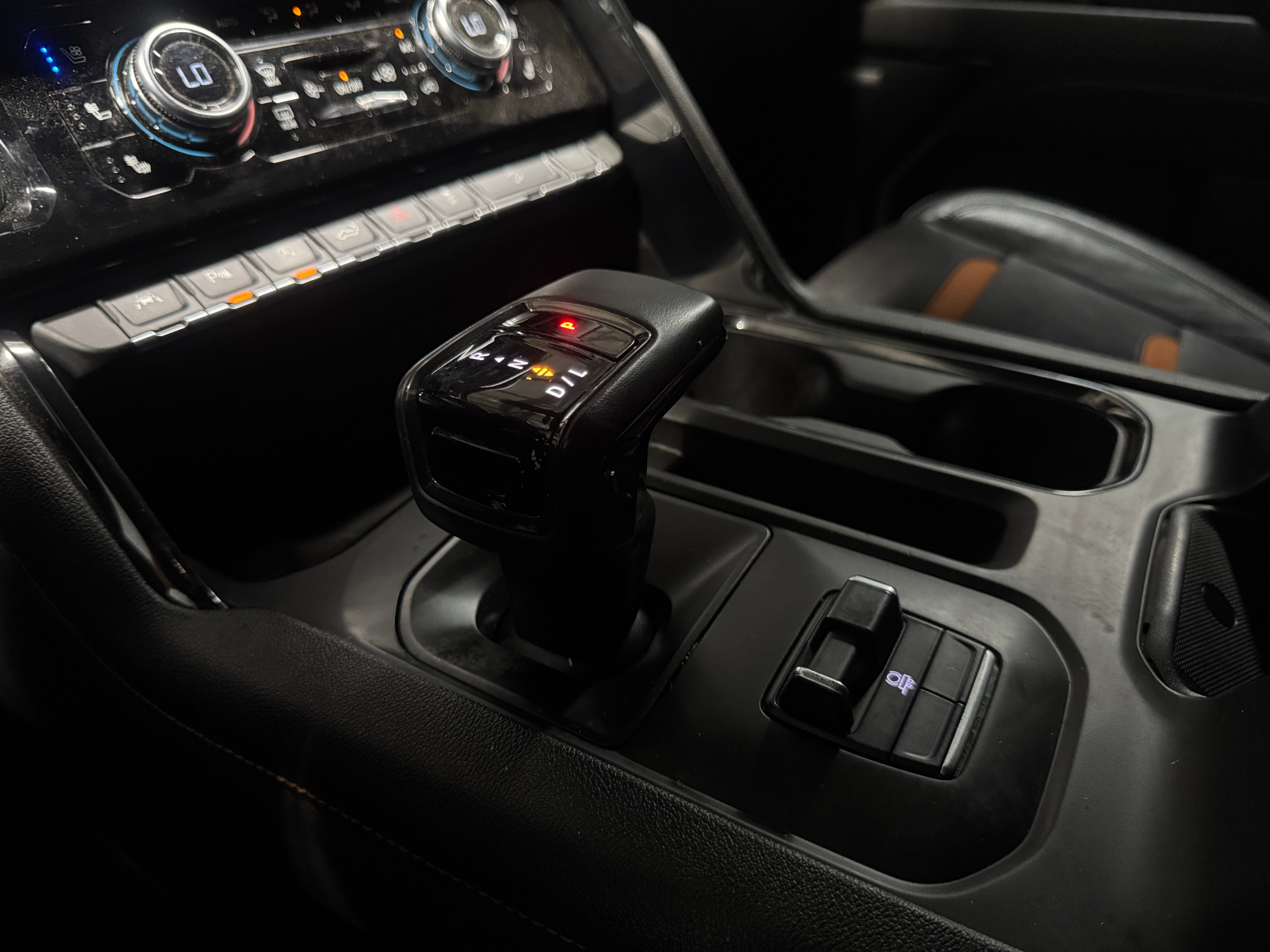 2023 GMC Sierra 1500 AT4 - Photo 9
