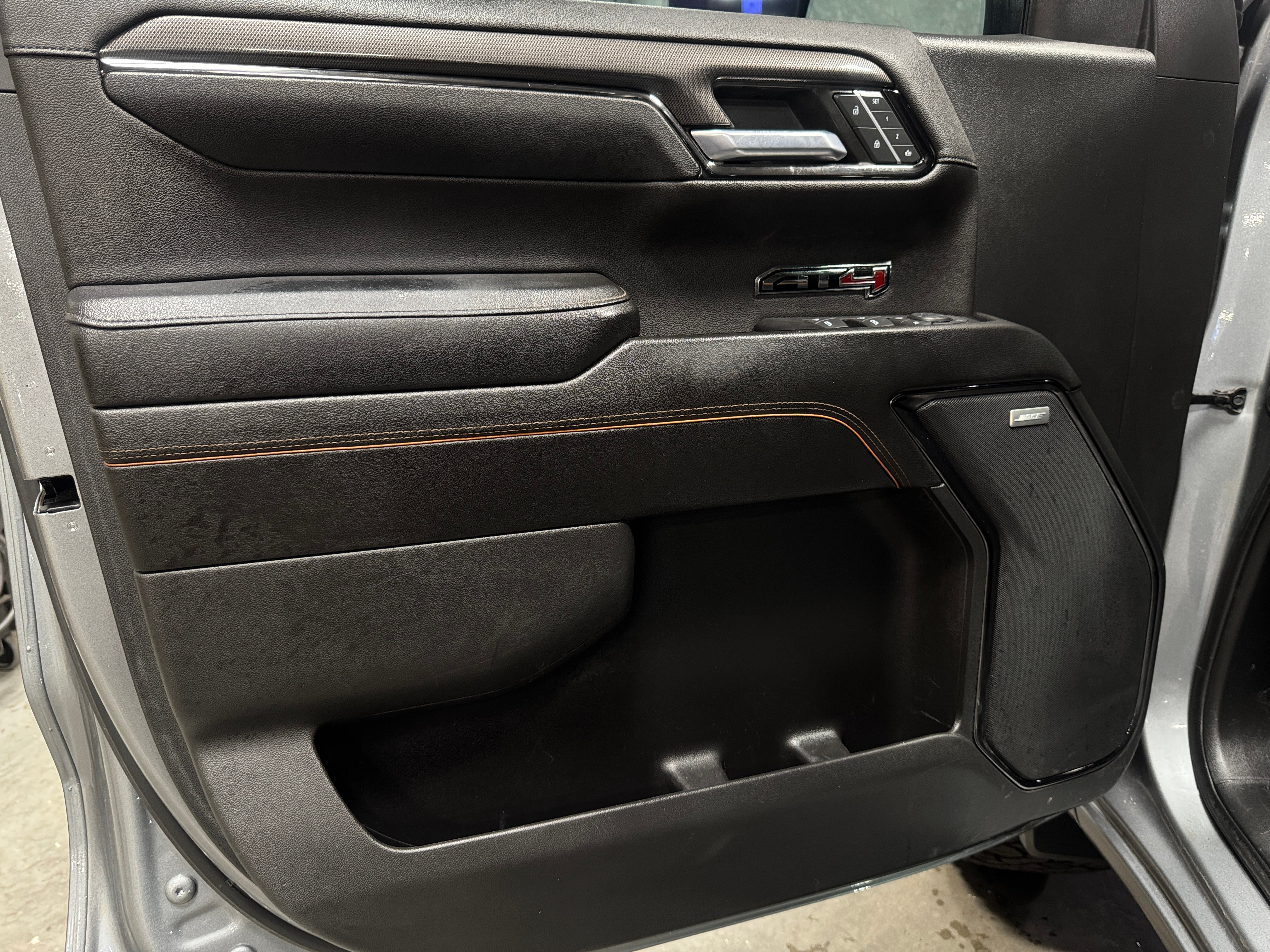 2023 GMC Sierra 1500 AT4 - Photo 2
