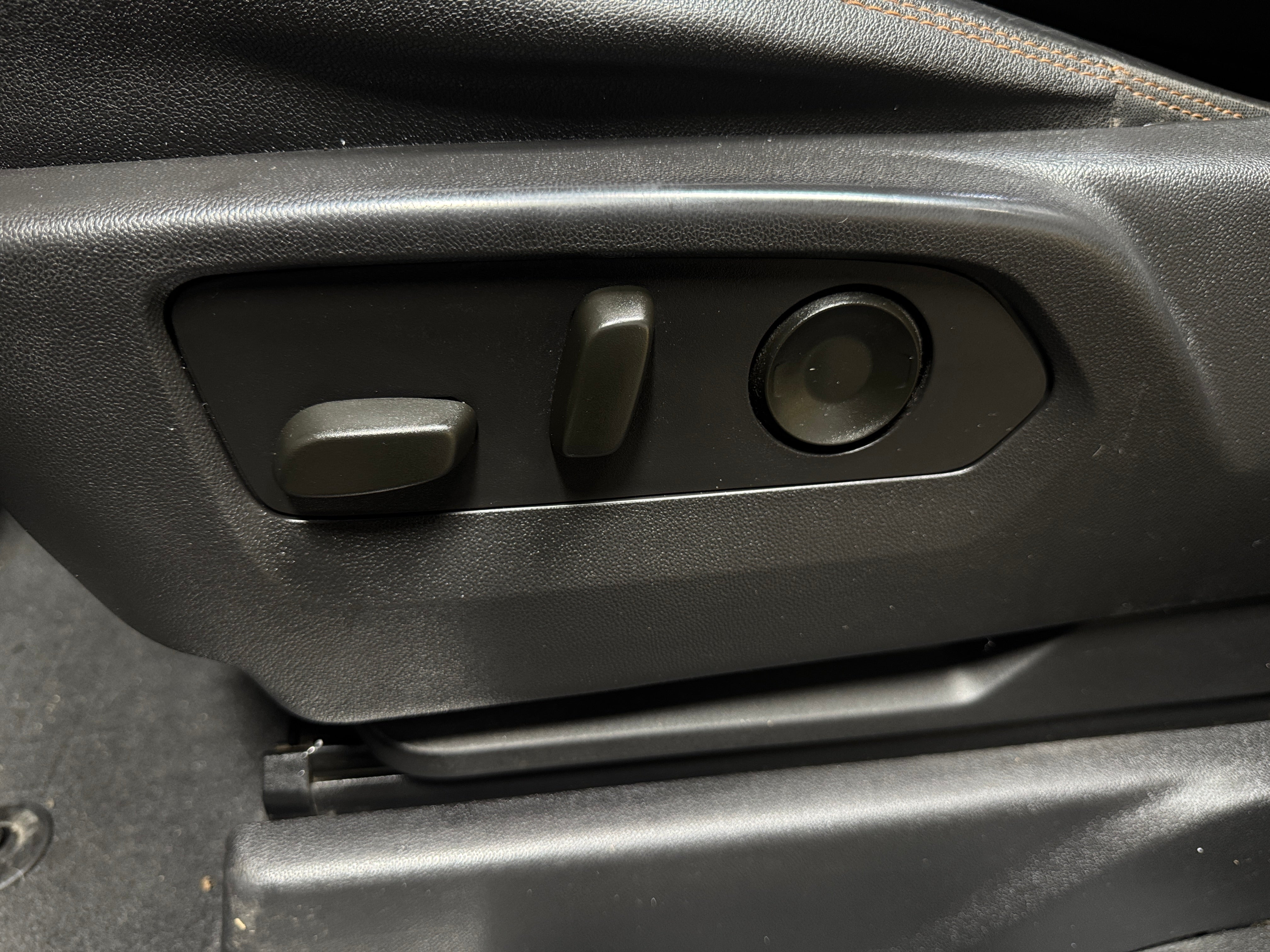 2023 GMC Sierra 1500 AT4 - Photo 10