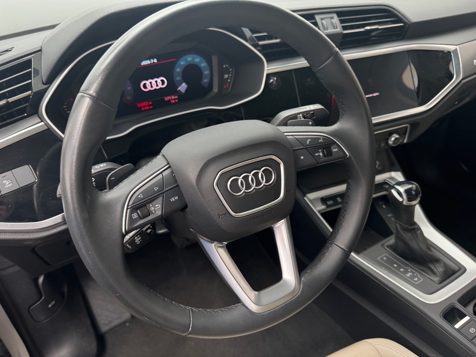 Thumbnail: 2025 Audi Q3 - 4