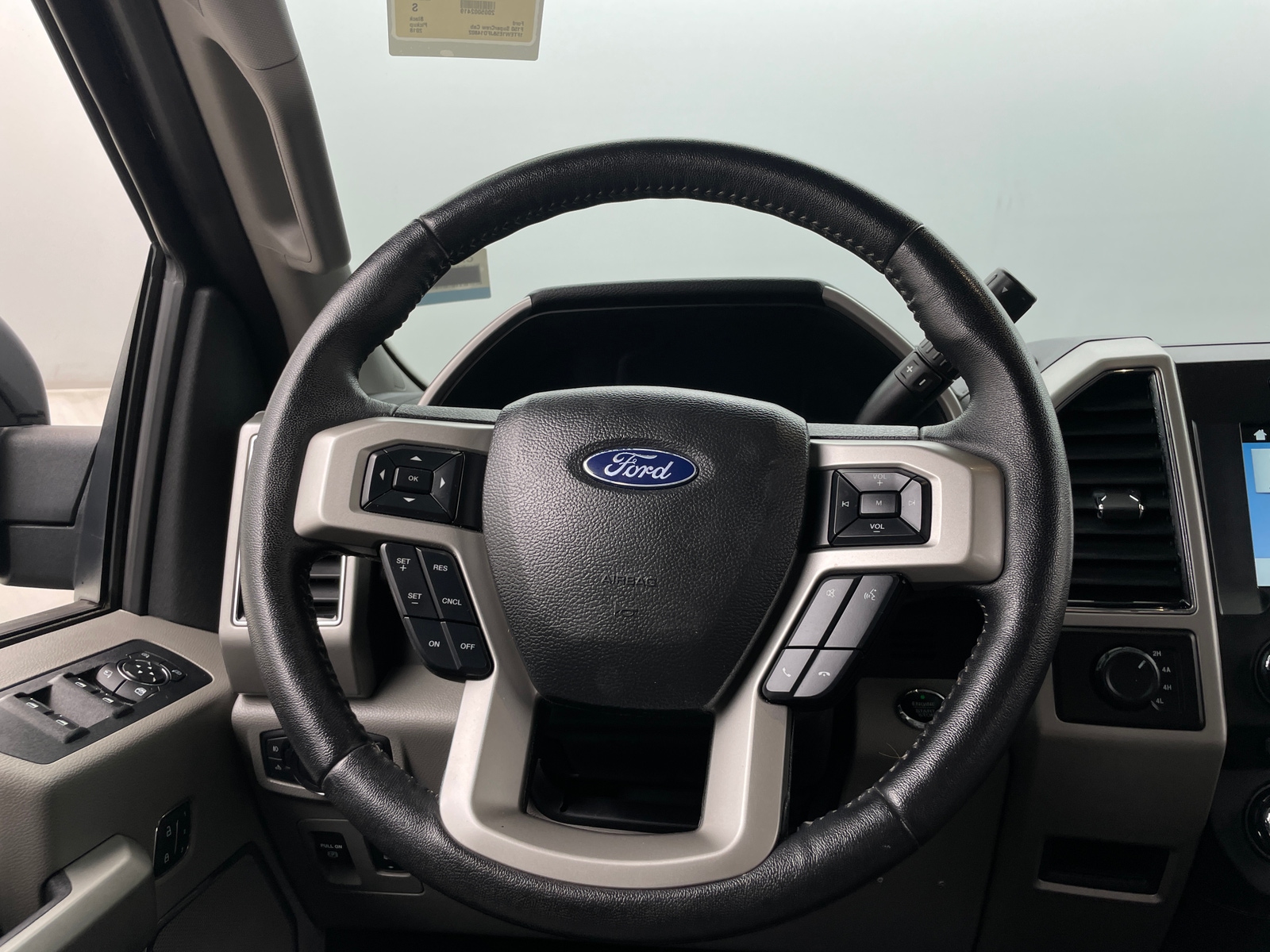 Thumbnail: 2018 Ford Econoline - 4