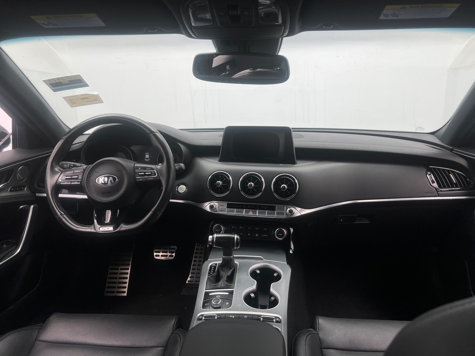 Thumbnail: 2018 Kia Stinger - 2