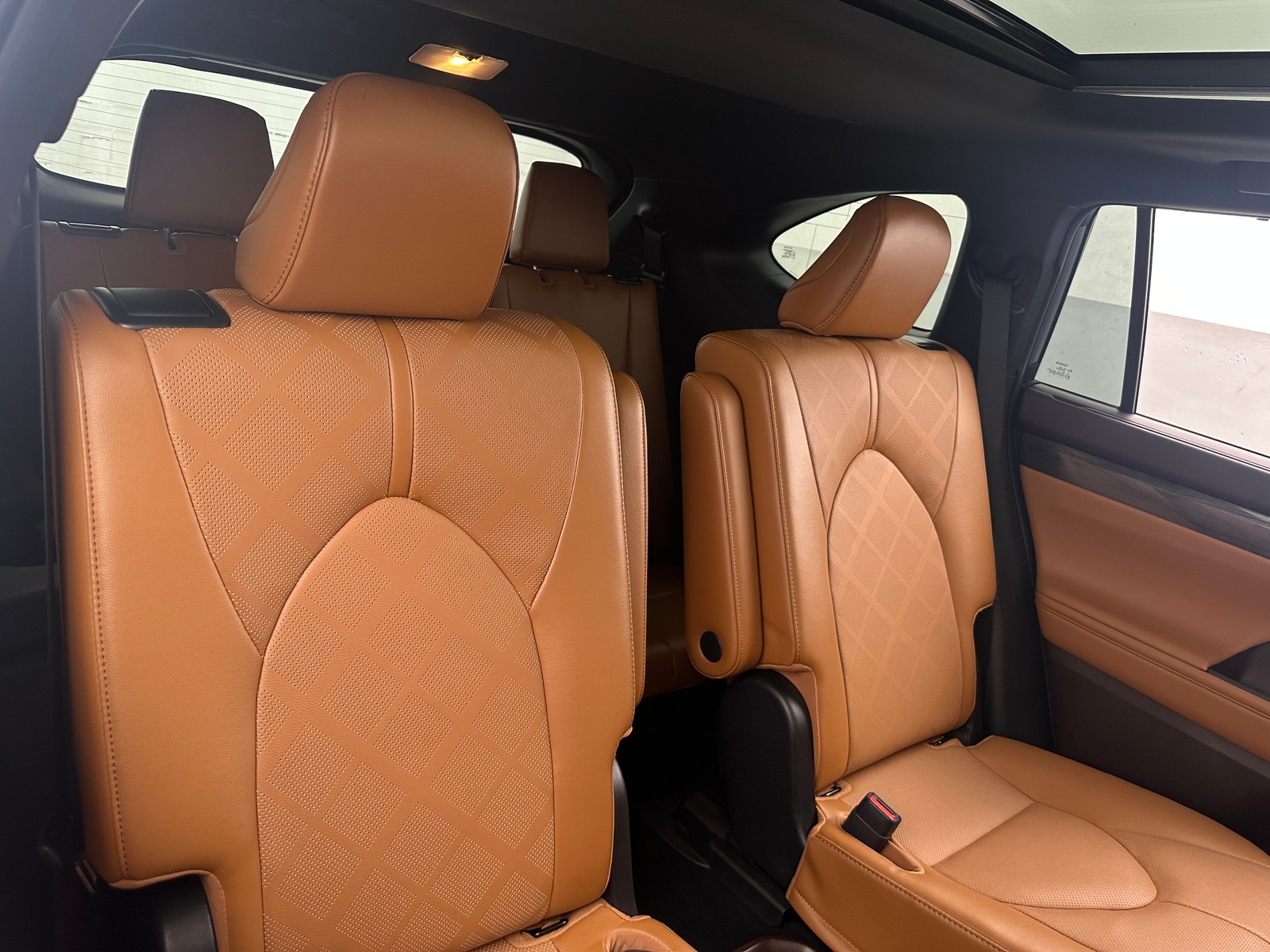 Thumbnail: 2022 Toyota Highlander - 5