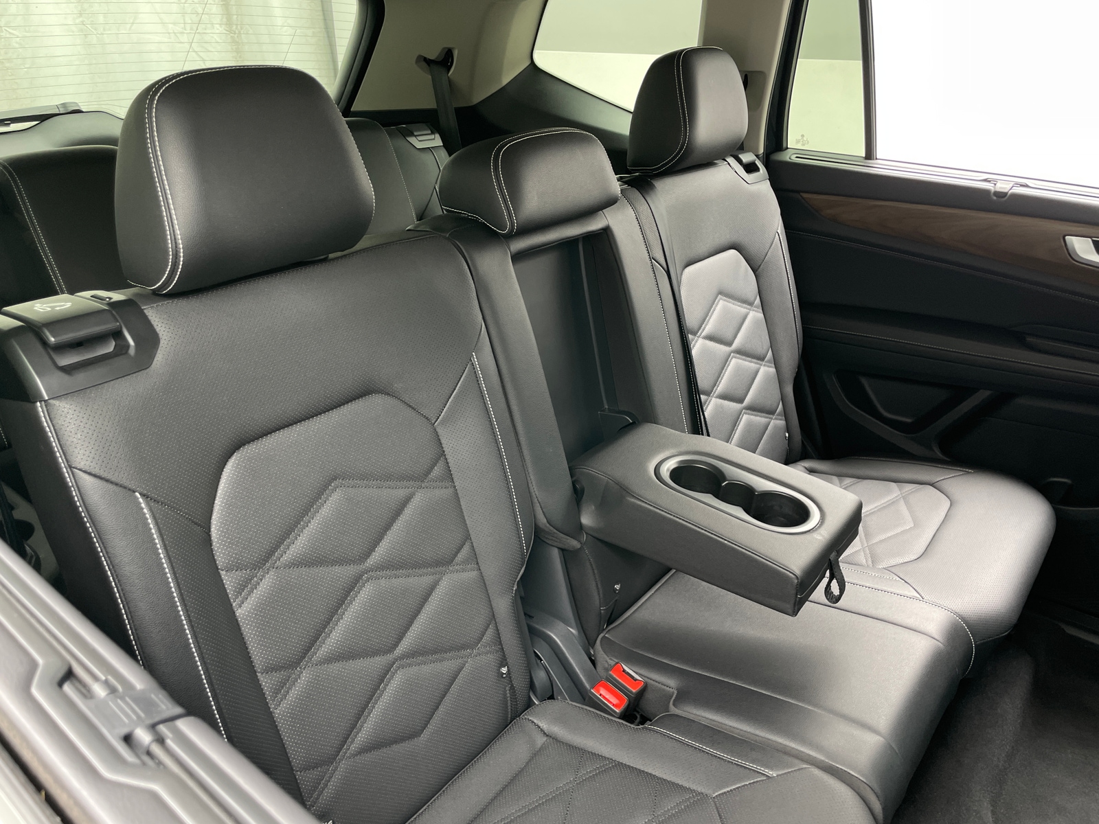 Thumbnail: 2026 Volkswagen Atlas - 5