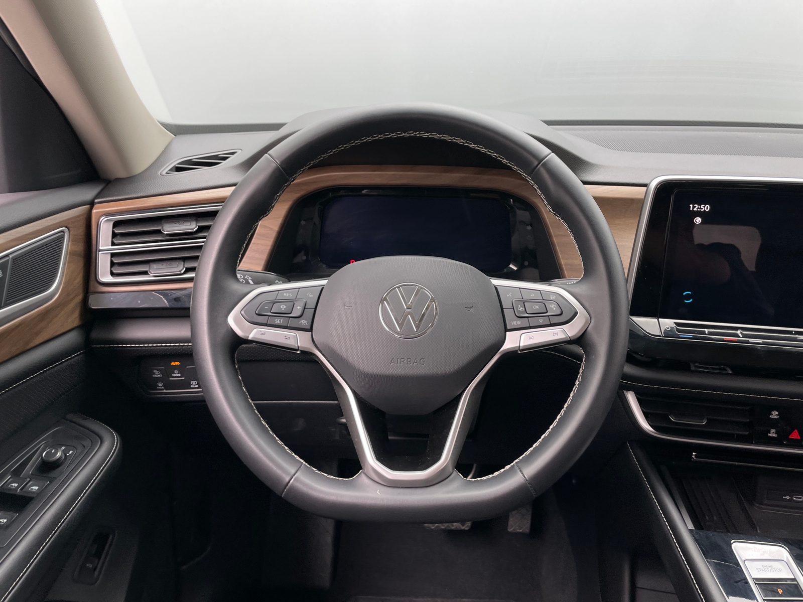 Thumbnail: 2026 Volkswagen Atlas - 4