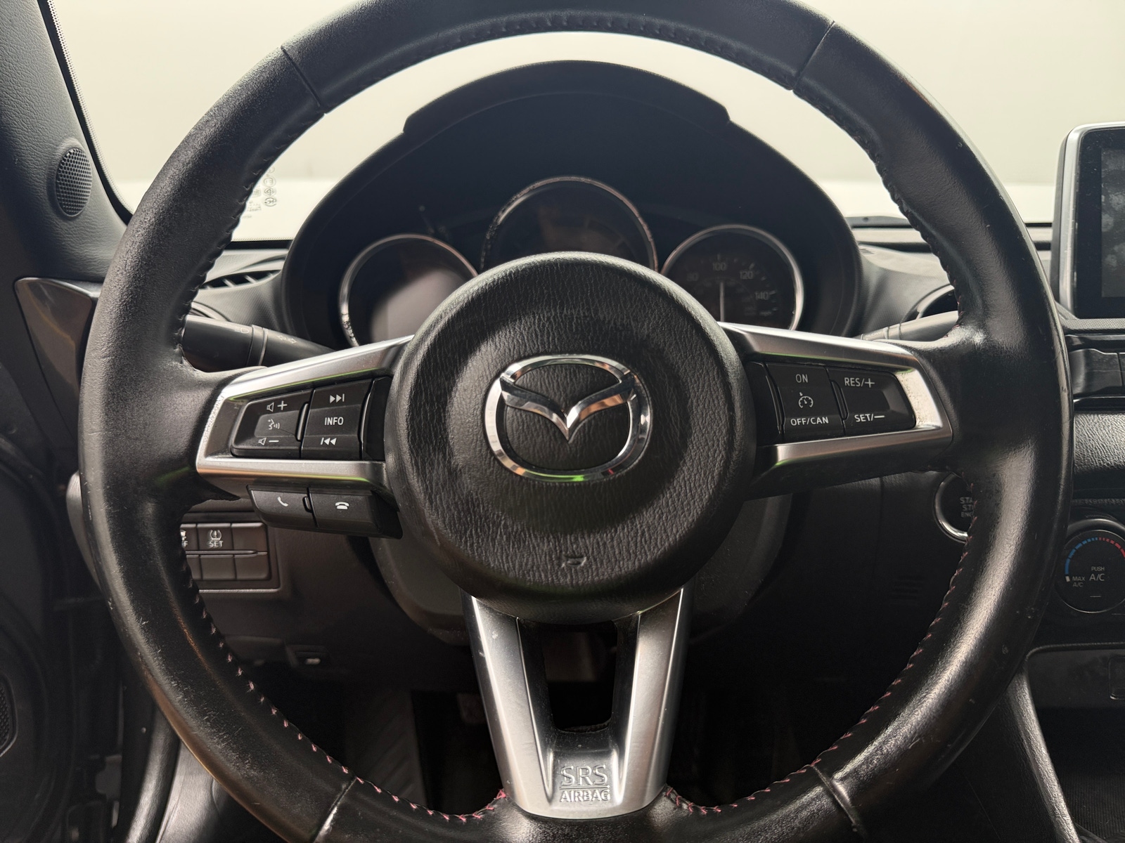 Thumbnail: 2016 Mazda MX-5 Miata - 5
