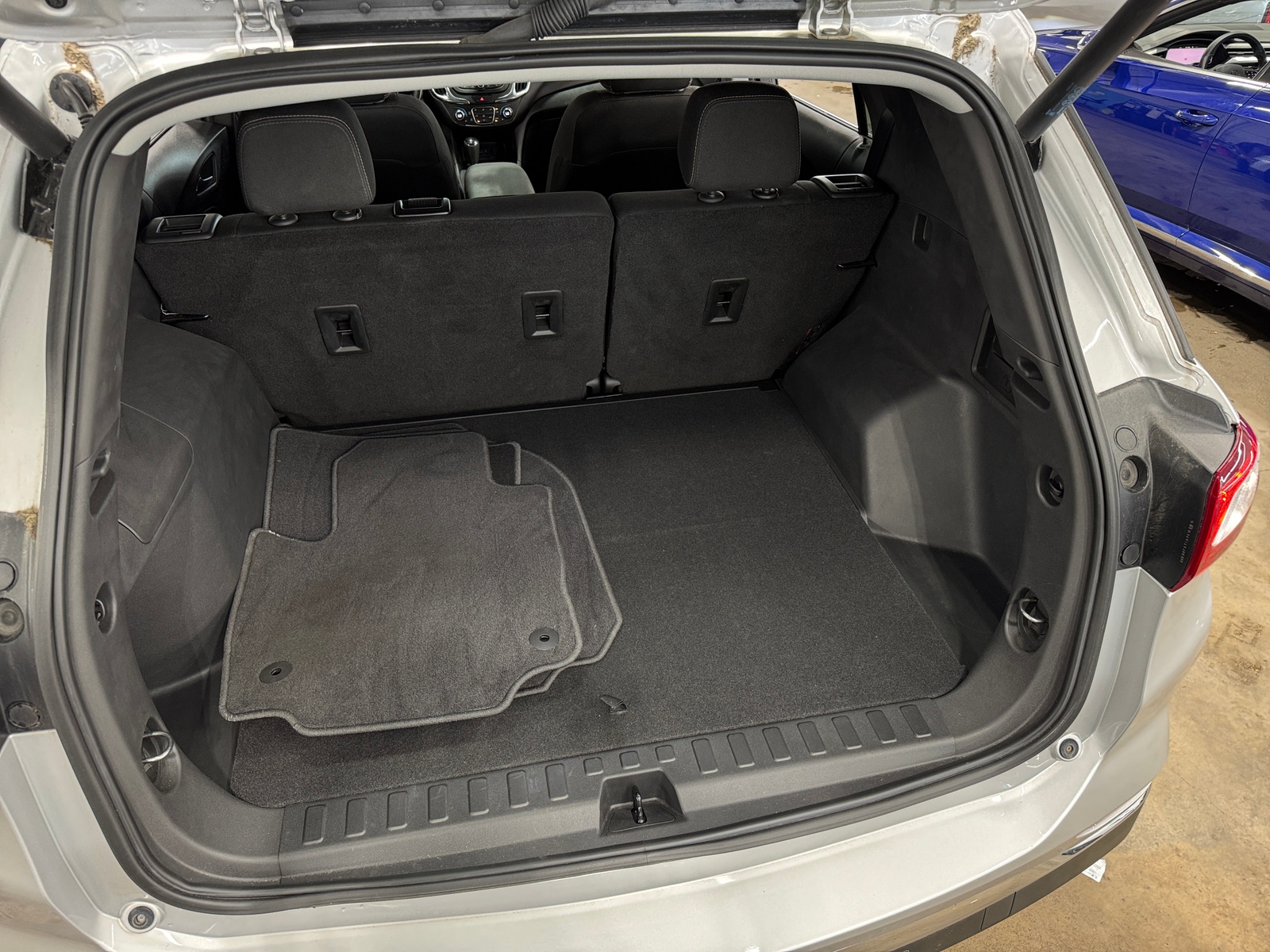 Thumbnail: 2021 Chevrolet Equinox - 7