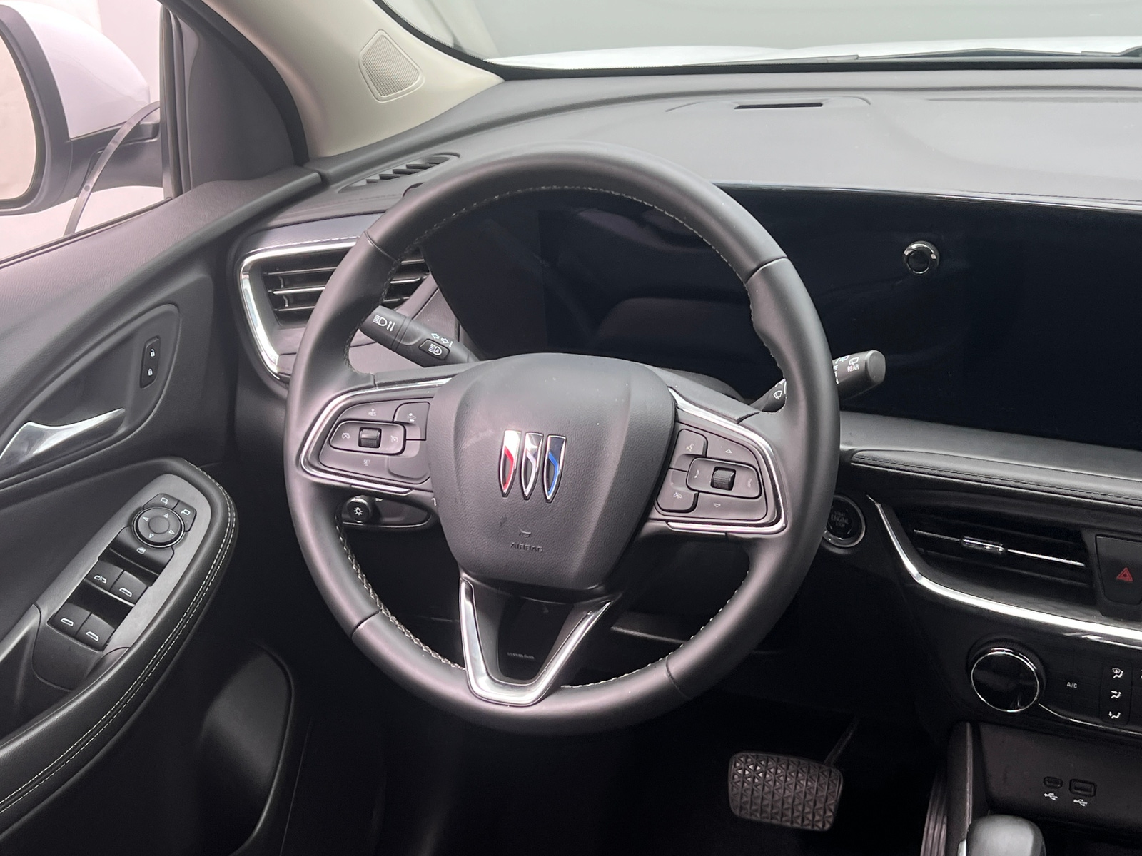 Thumbnail: 2025 Buick Encore GX - 5