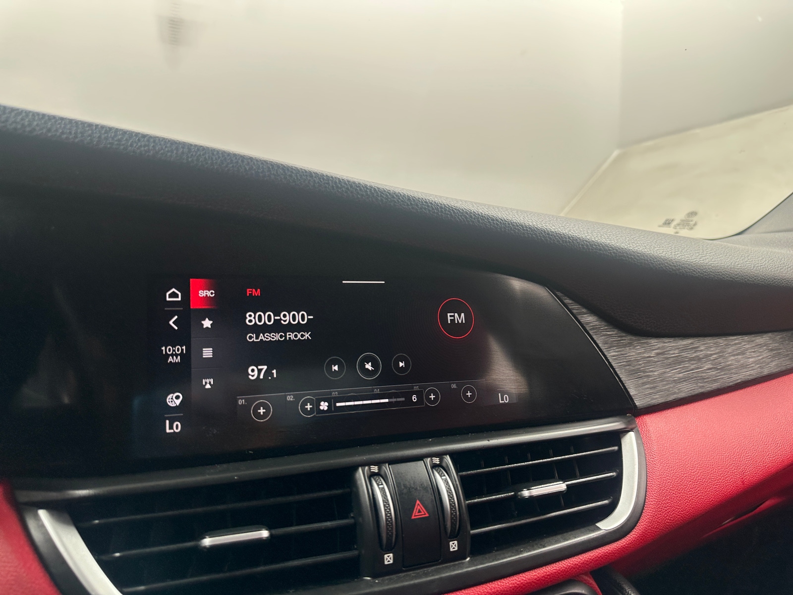 Thumbnail: 2021 Alfa Romeo Giulia - 3