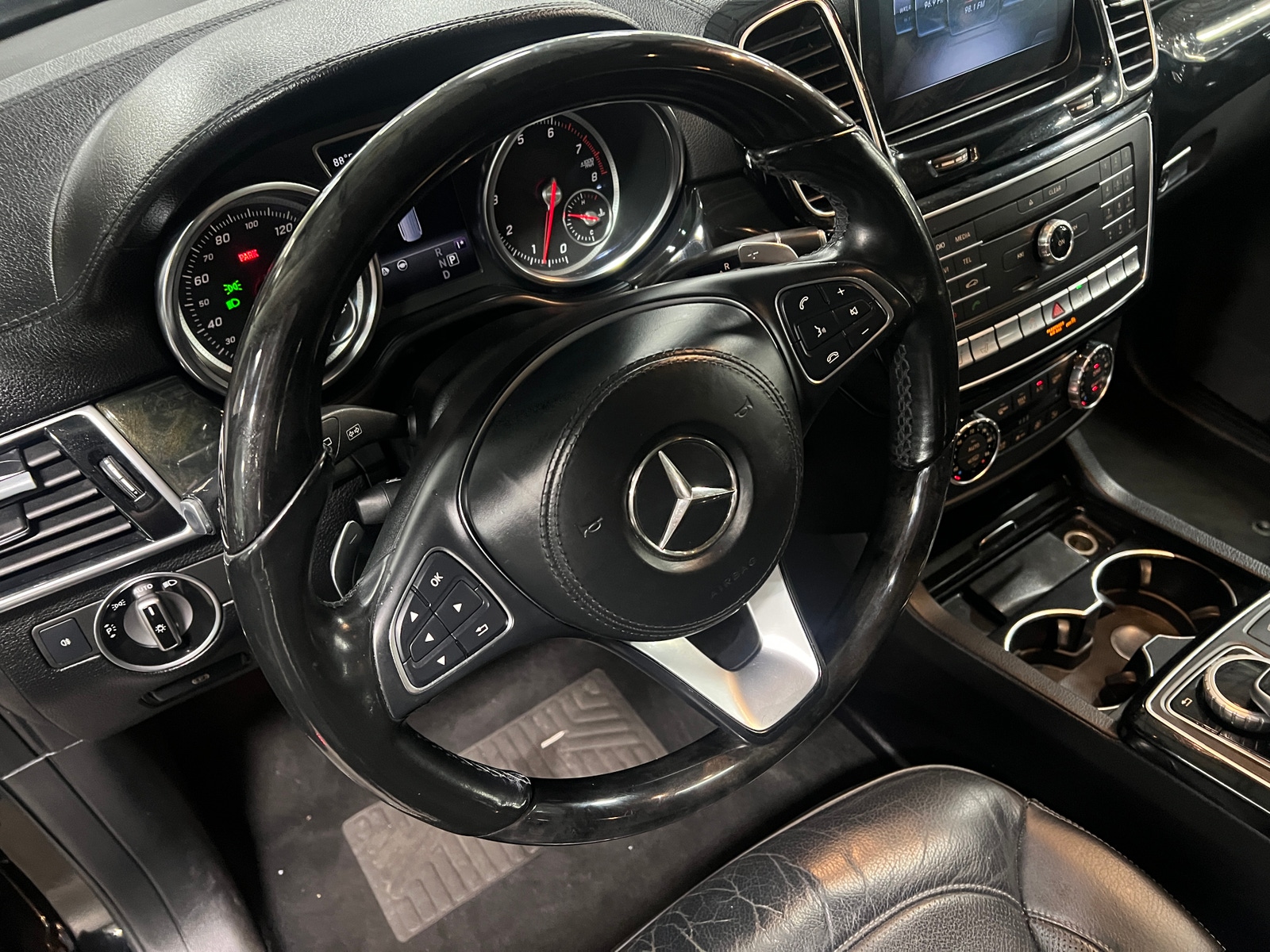 Thumbnail: 2018 Mercedes-Benz GLS - 4
