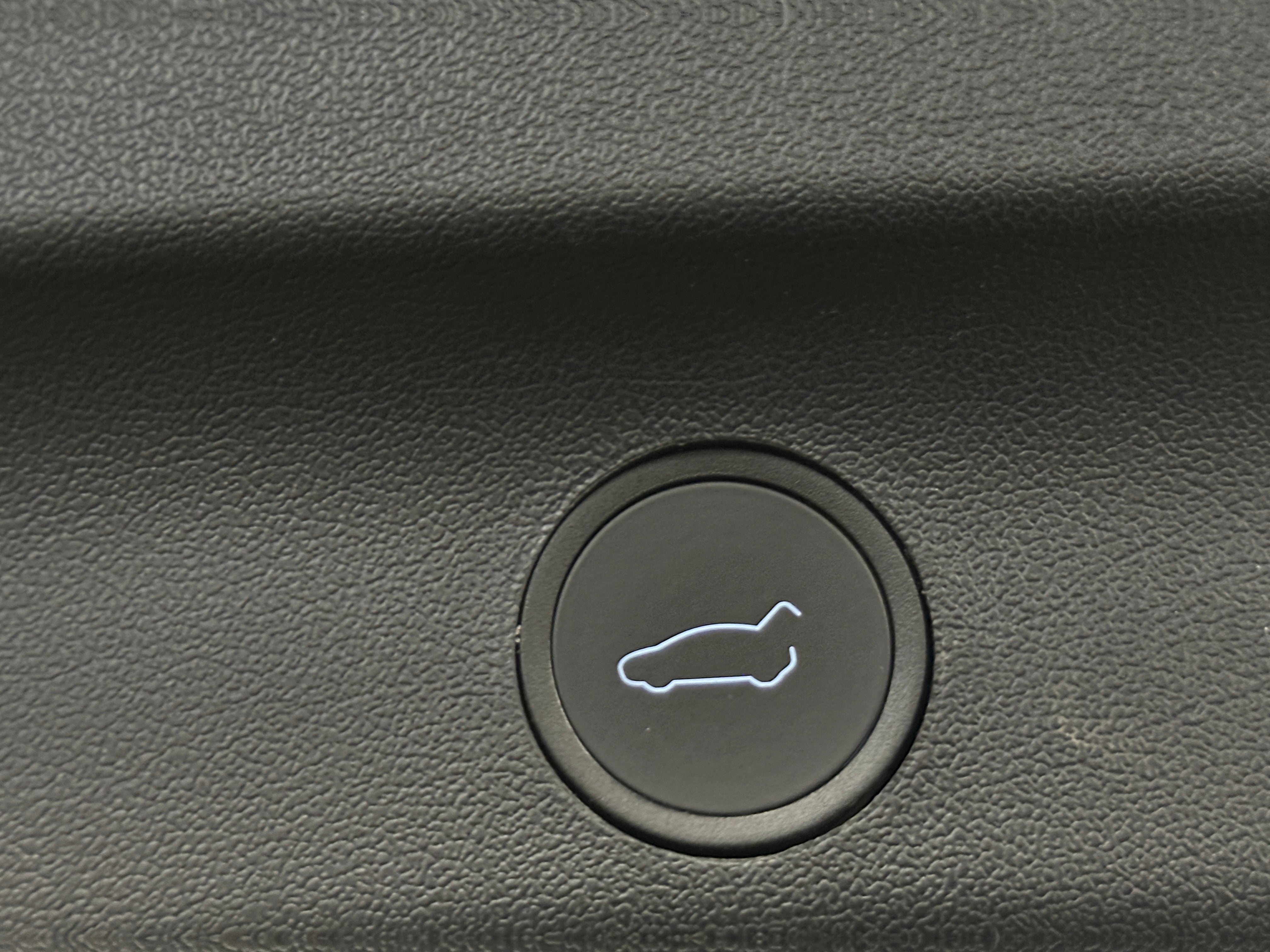 Used 2023 Tesla Model Y Long Range with VIN 7SAYGDEE3PA082229 for sale in Auburn, WA