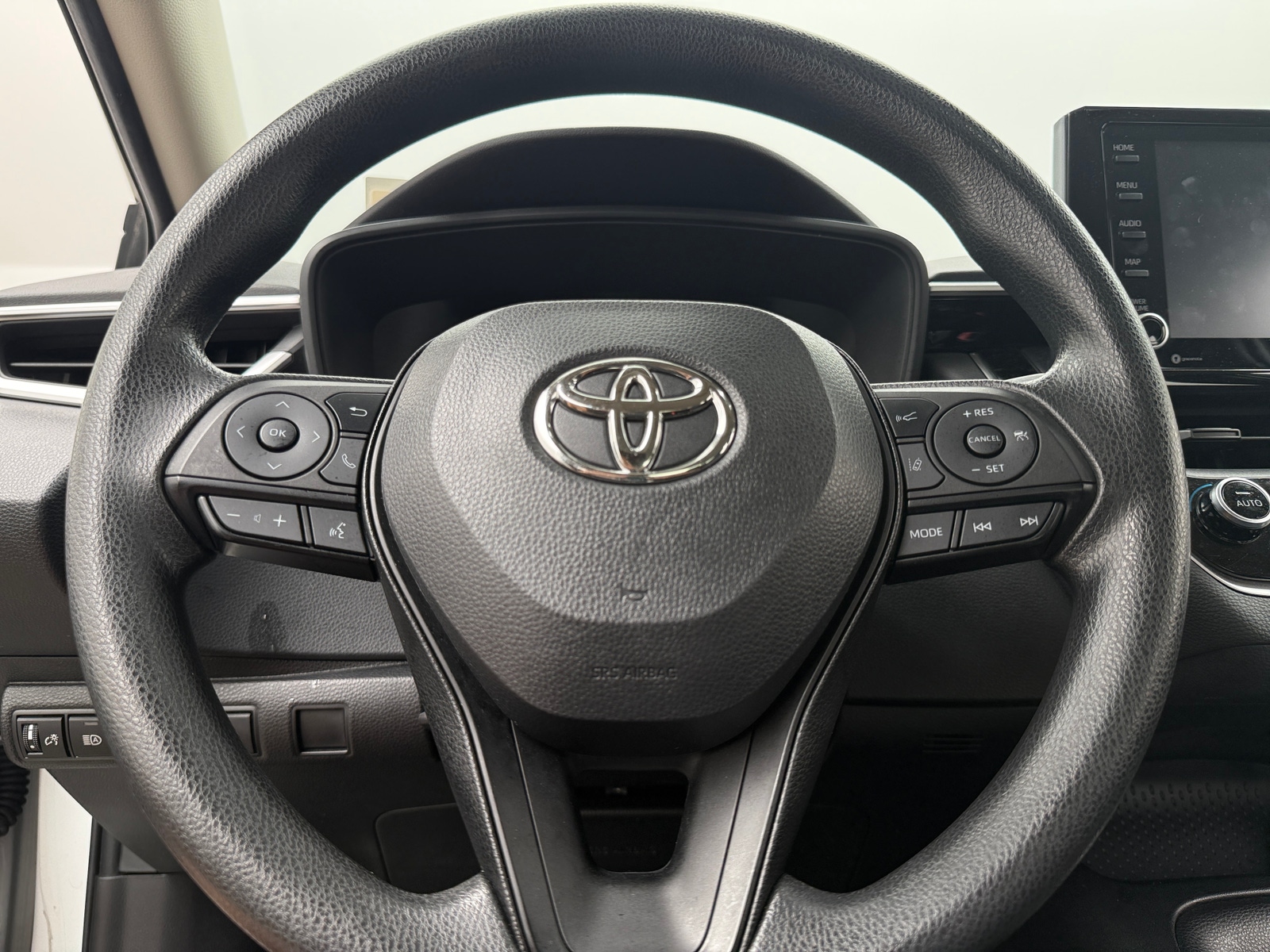 Thumbnail: 2022 Toyota Corolla - 5