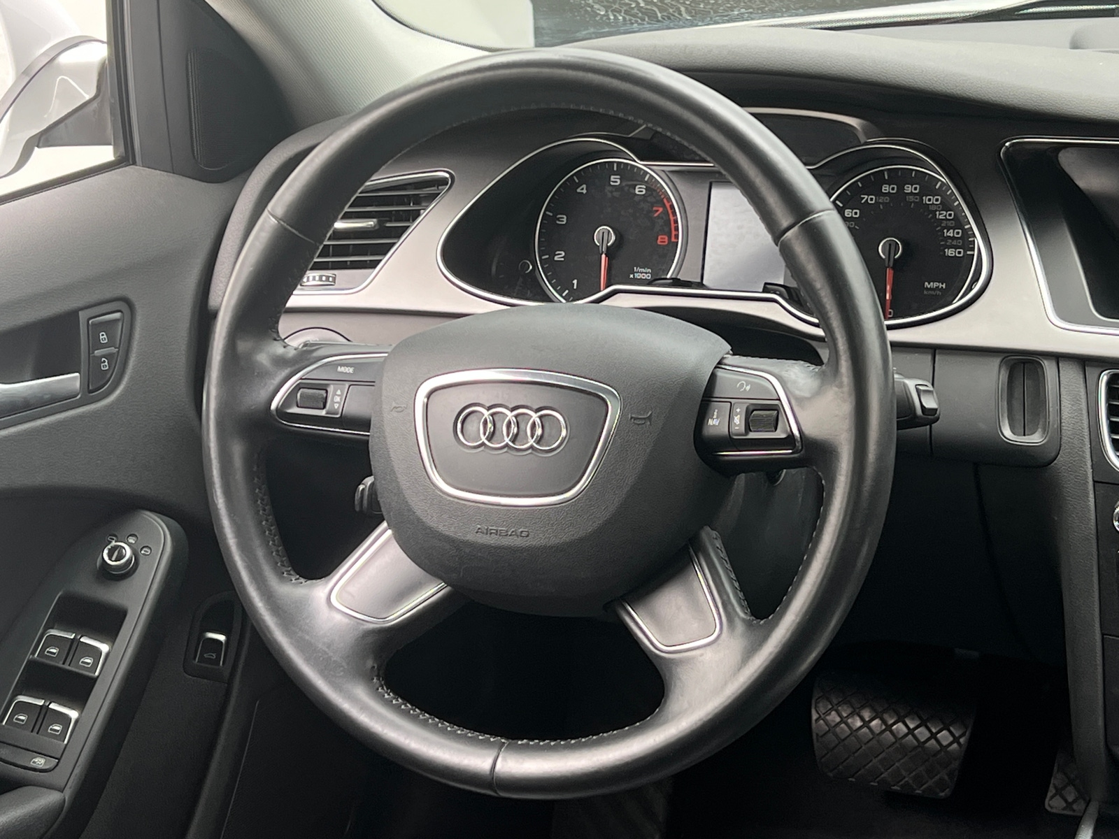 Thumbnail: 2013 Audi A4 - 4