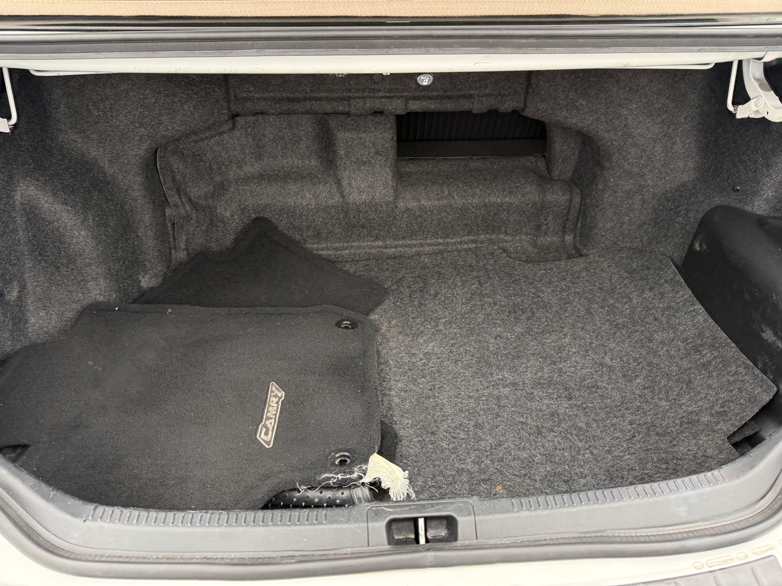 Thumbnail: 2012 Toyota Camry - 7