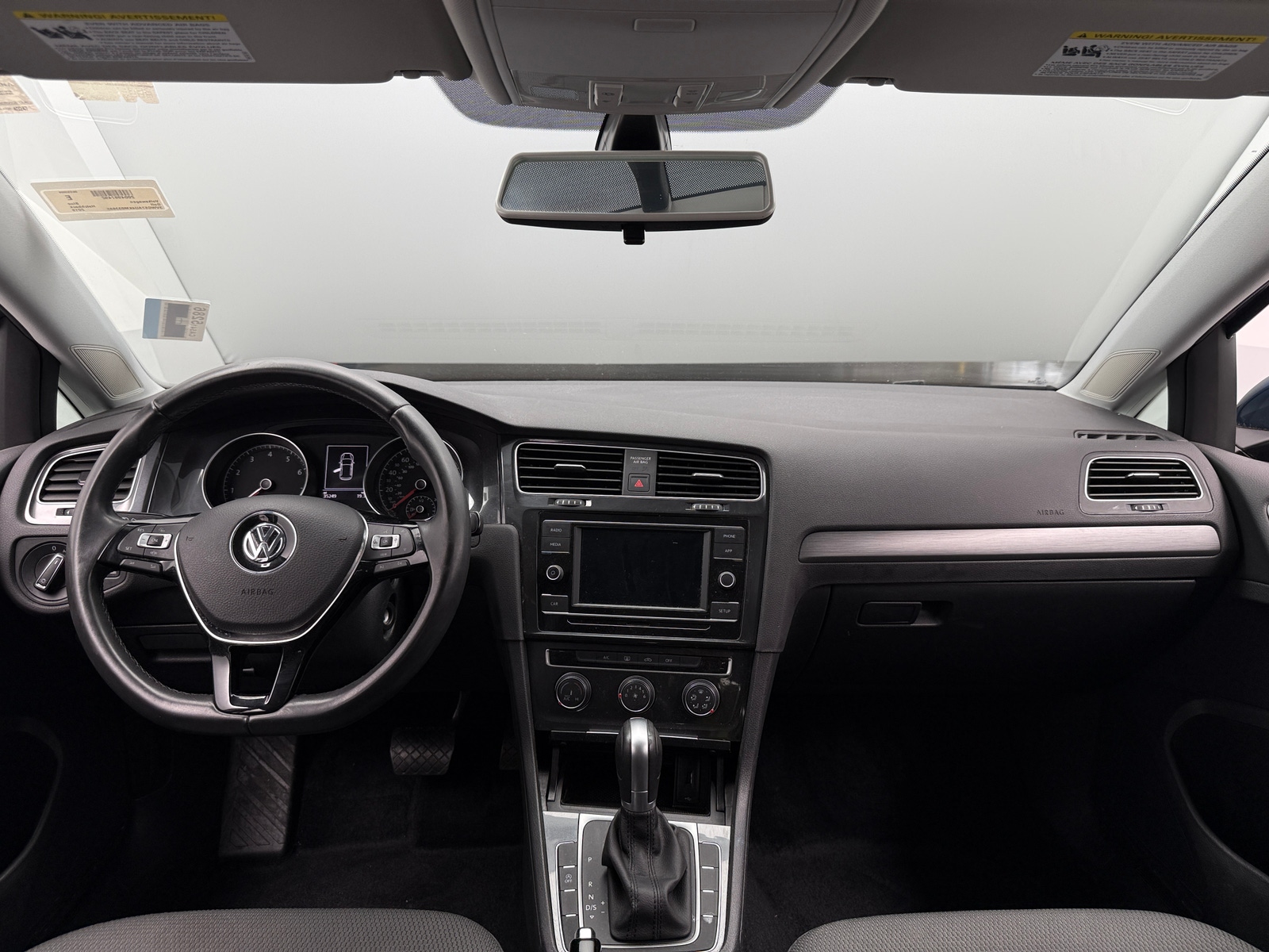 Thumbnail: 2019 Volkswagen Golf - 3