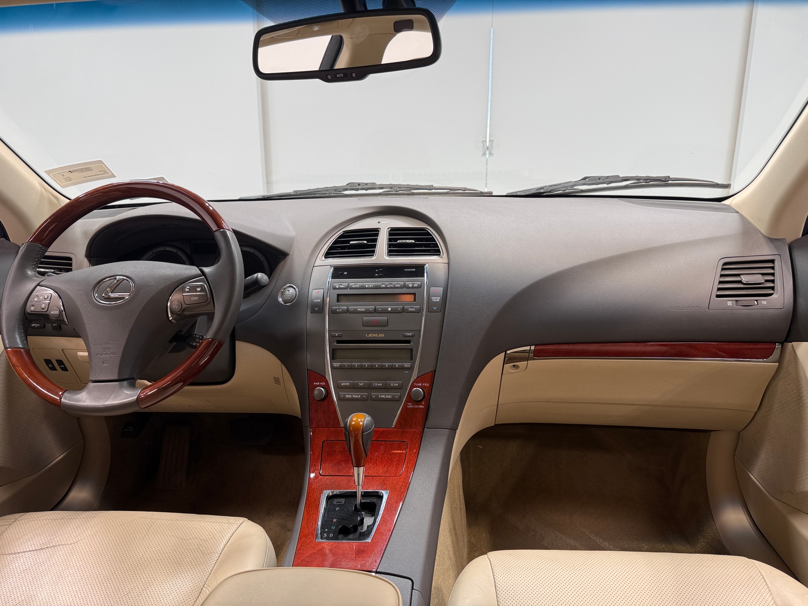 Thumbnail: 2012 Lexus ES - 2