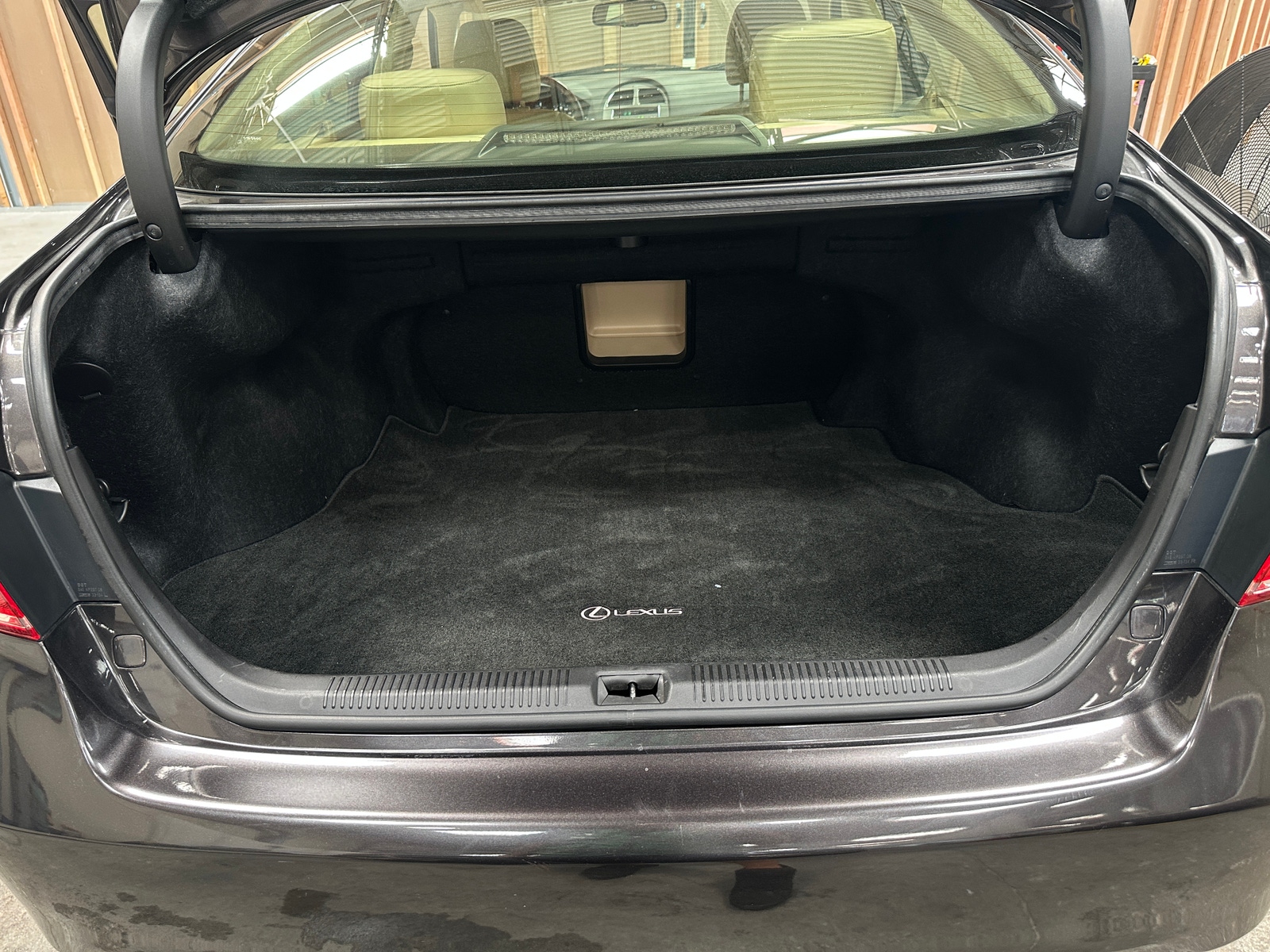 Thumbnail: 2012 Lexus ES - 6