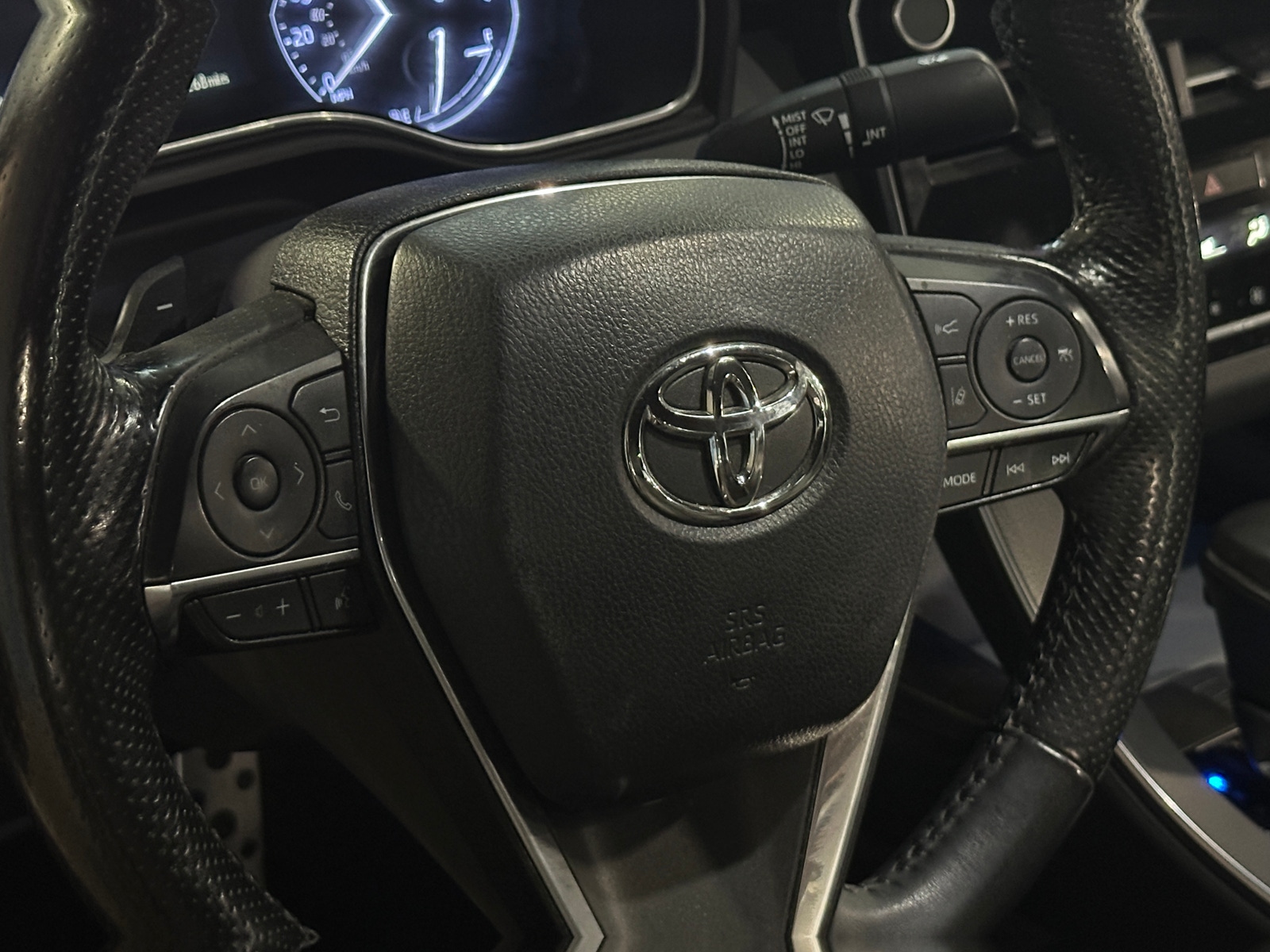 Thumbnail: 2019 Toyota Avalon - 4
