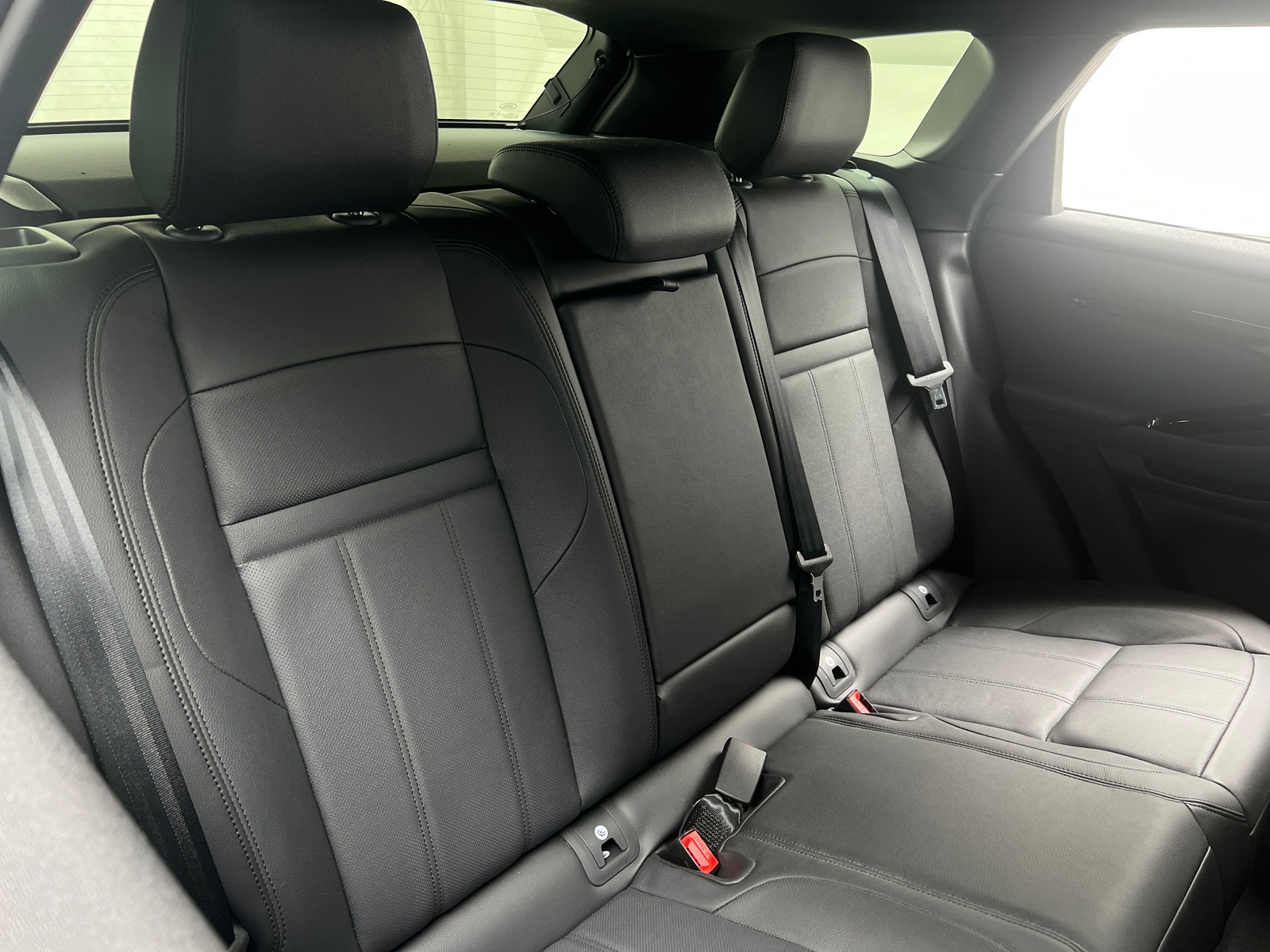 Thumbnail: 2024 Land Rover Range Rover Evoque - 5