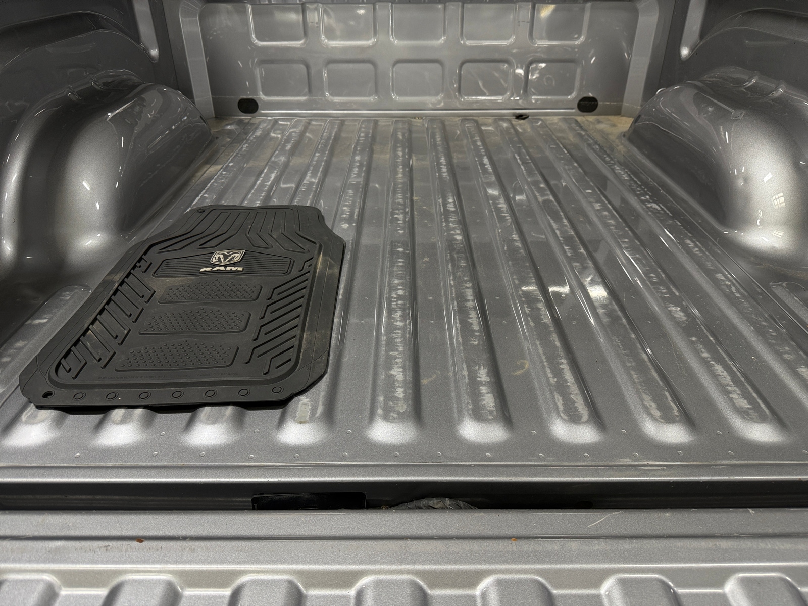 Thumbnail: 2022 RAM 1500 Classic - 7