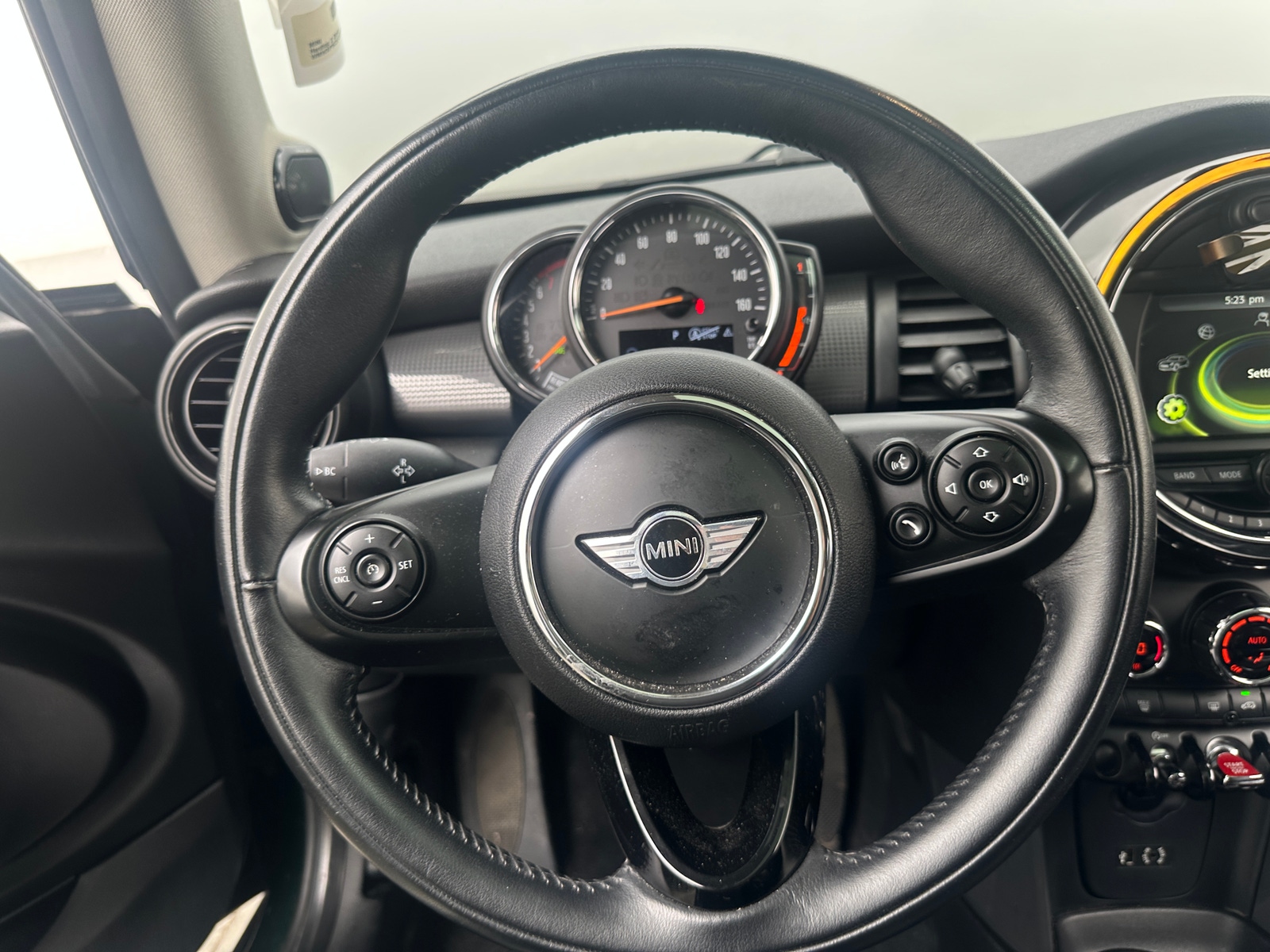 Thumbnail: 2018 MINI Cooper Hardtop - 4