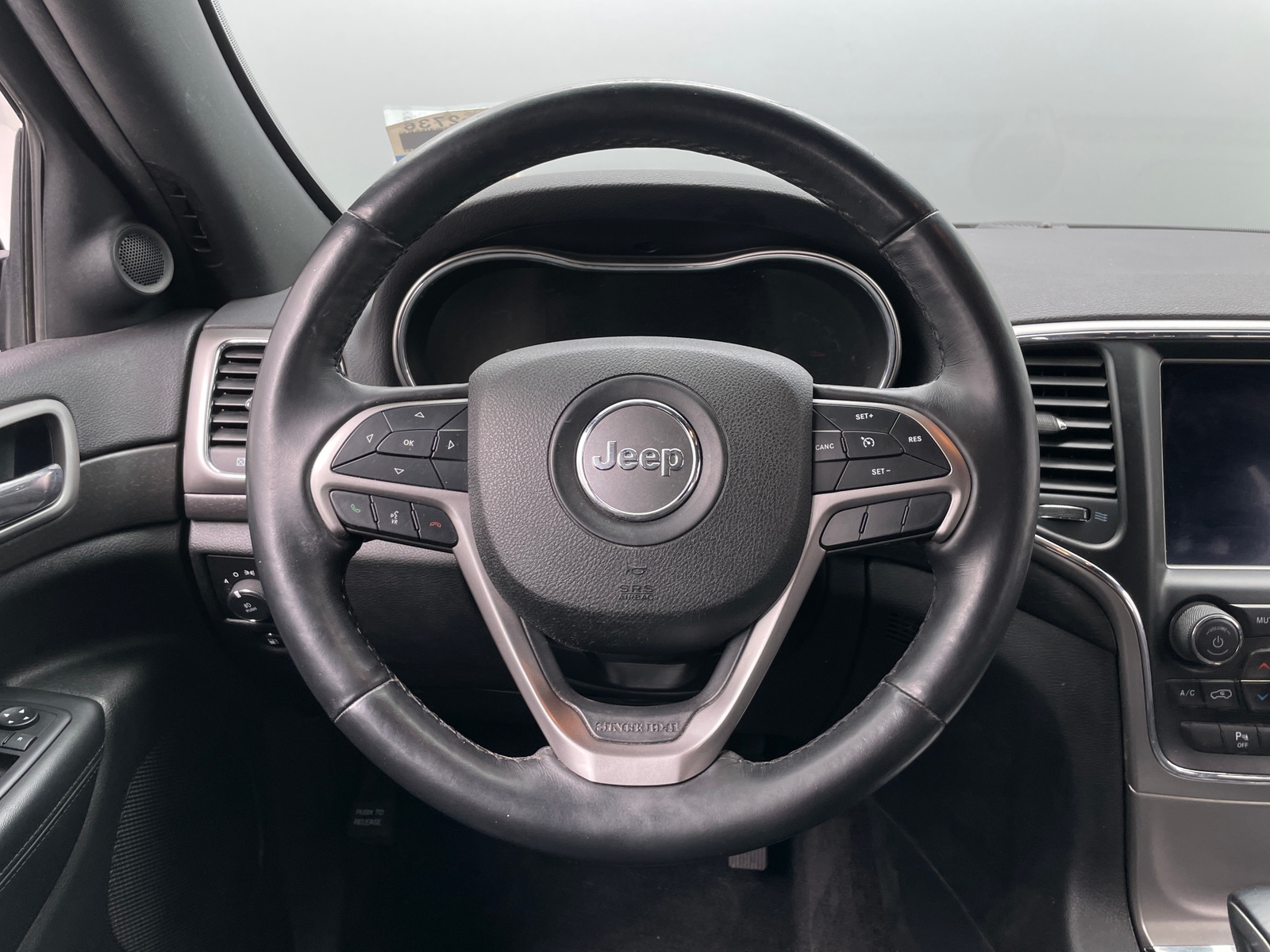 Thumbnail: 2018 Jeep Grand Cherokee - 5