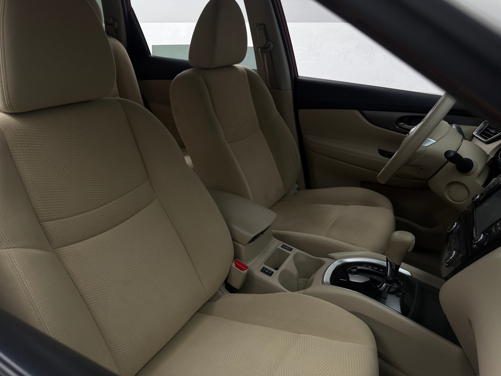 Thumbnail: 2015 Nissan Rogue - 2