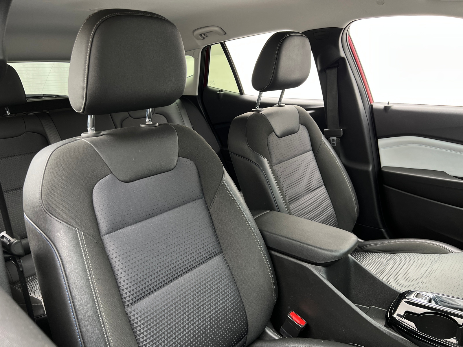Thumbnail: 2025 Chevrolet Trax - 2